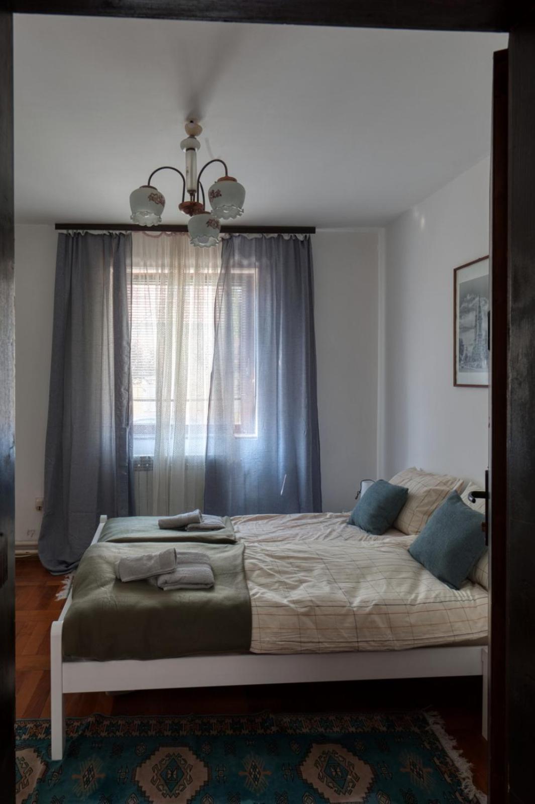 Double Room With Shared Bathroom photo 1