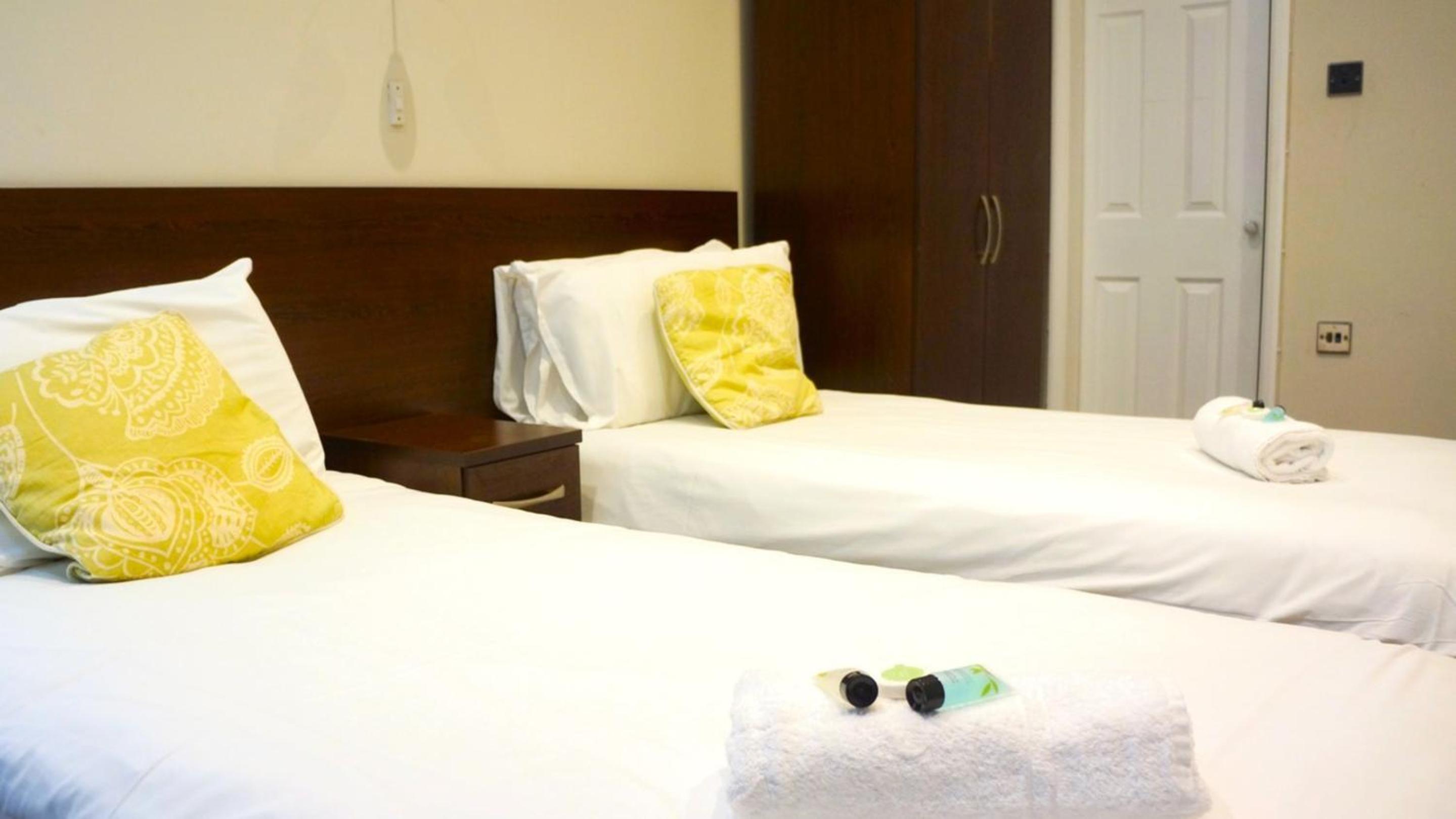 Standard Twin Room photo 3