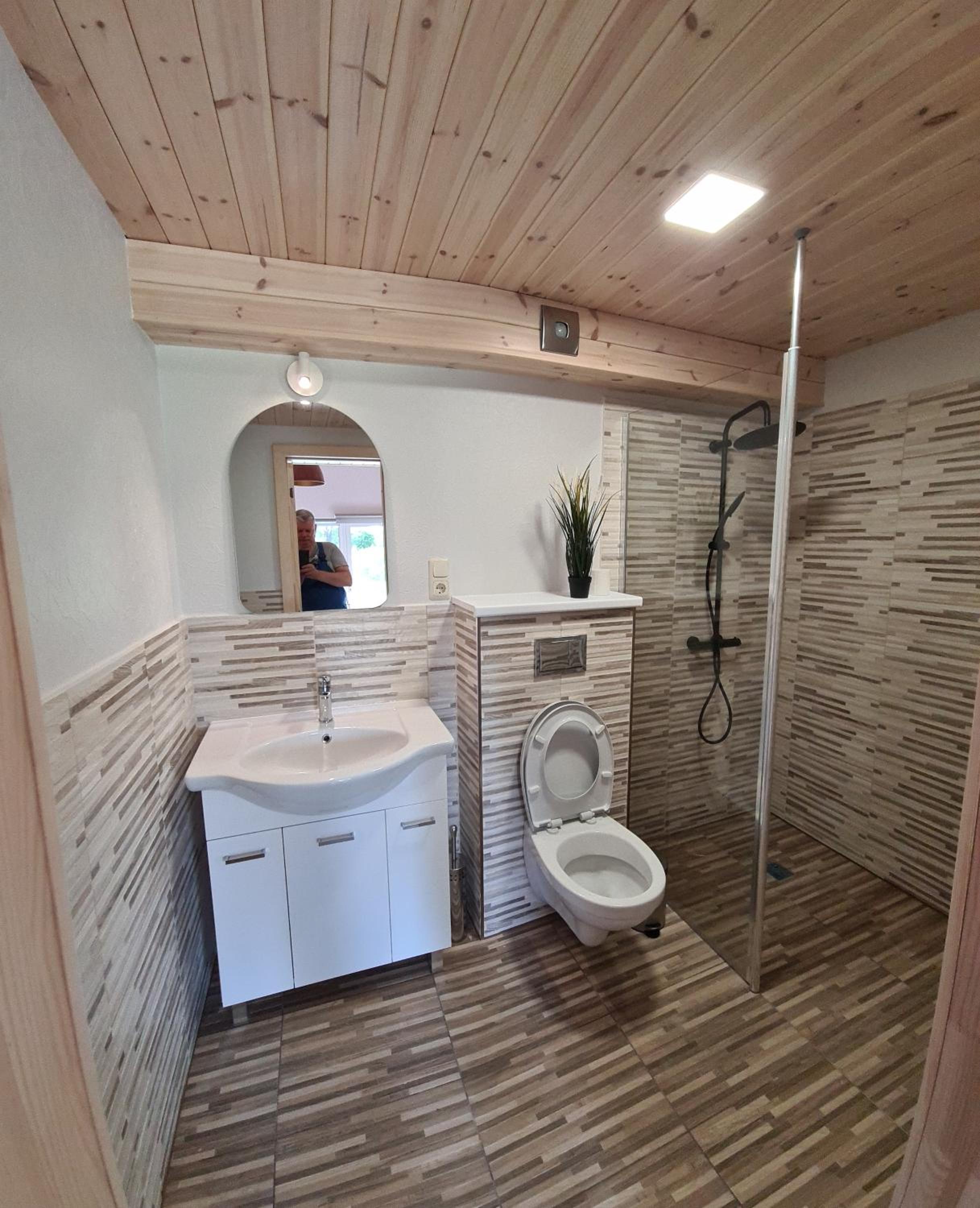 Three-Bedroom House - Photo 7