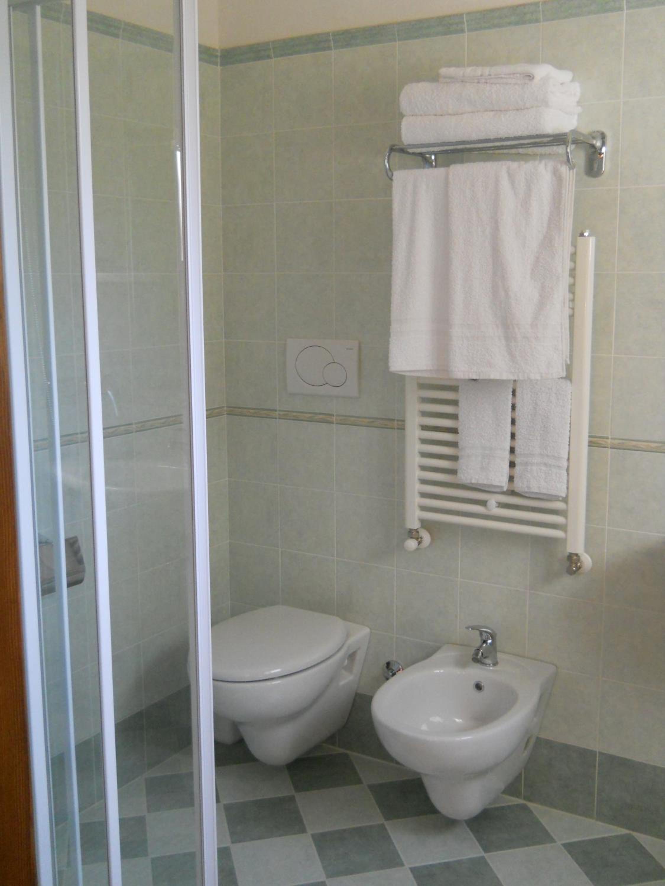 Quadruple Room - Photo 4