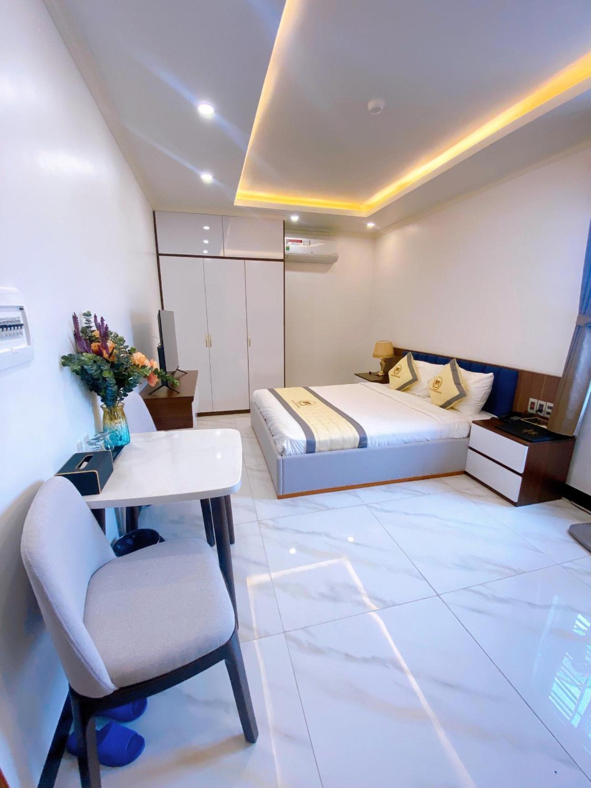 Double Room - Photo 11