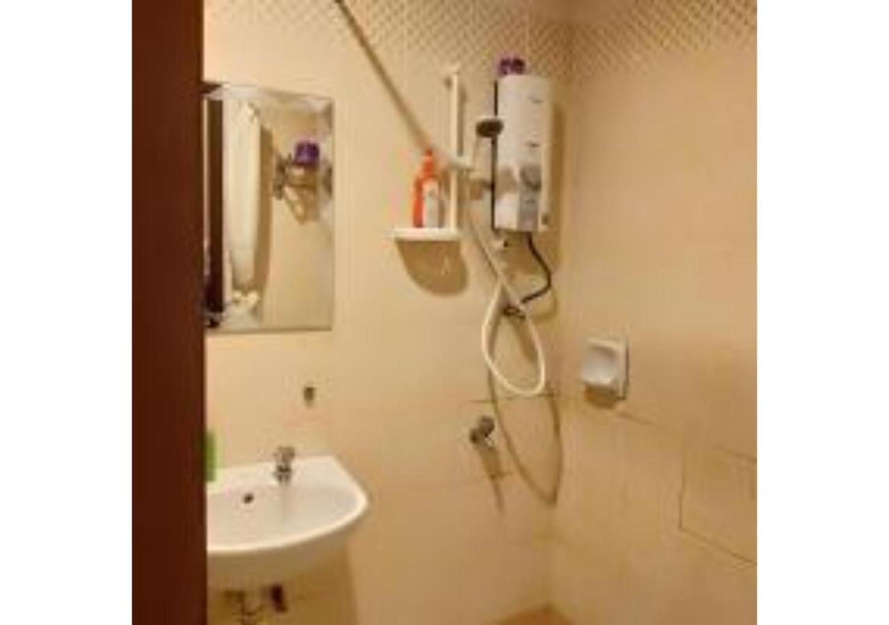 Studio Apartment photo 3