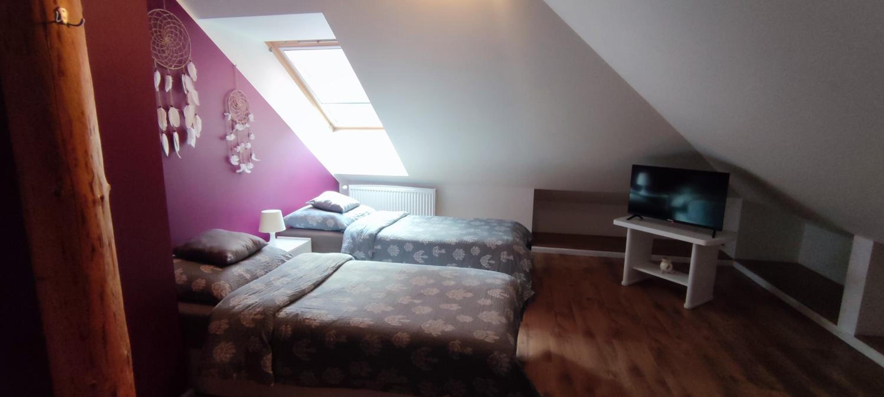 Twin Room with Bathroom photo 2