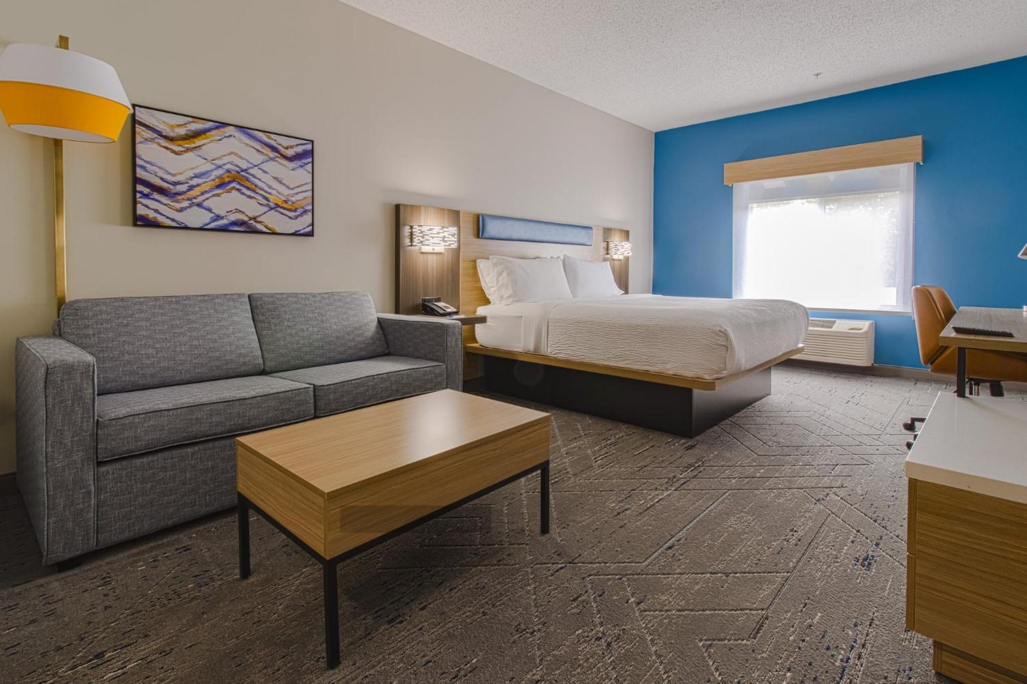 Standard King Room with Sofa Bed