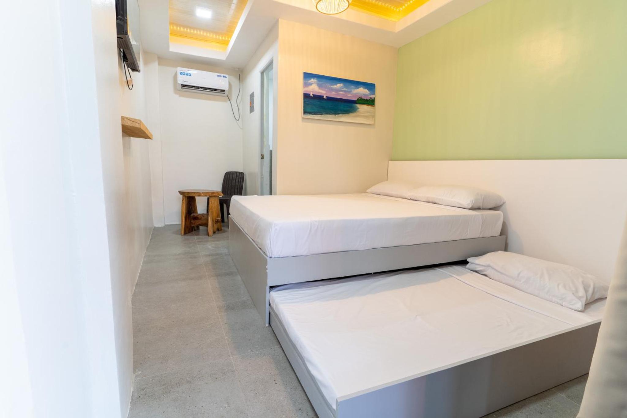 Deluxe Double Room with Balcony photo 1