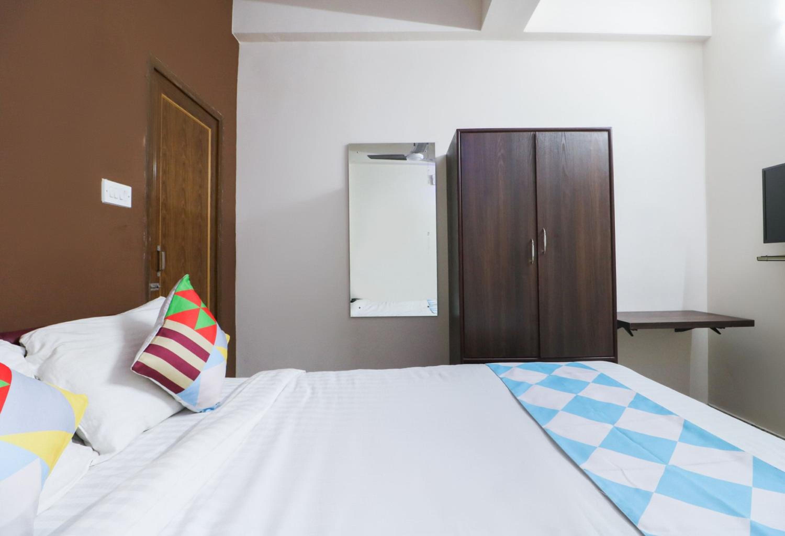 Standard Double Room - Photo 6