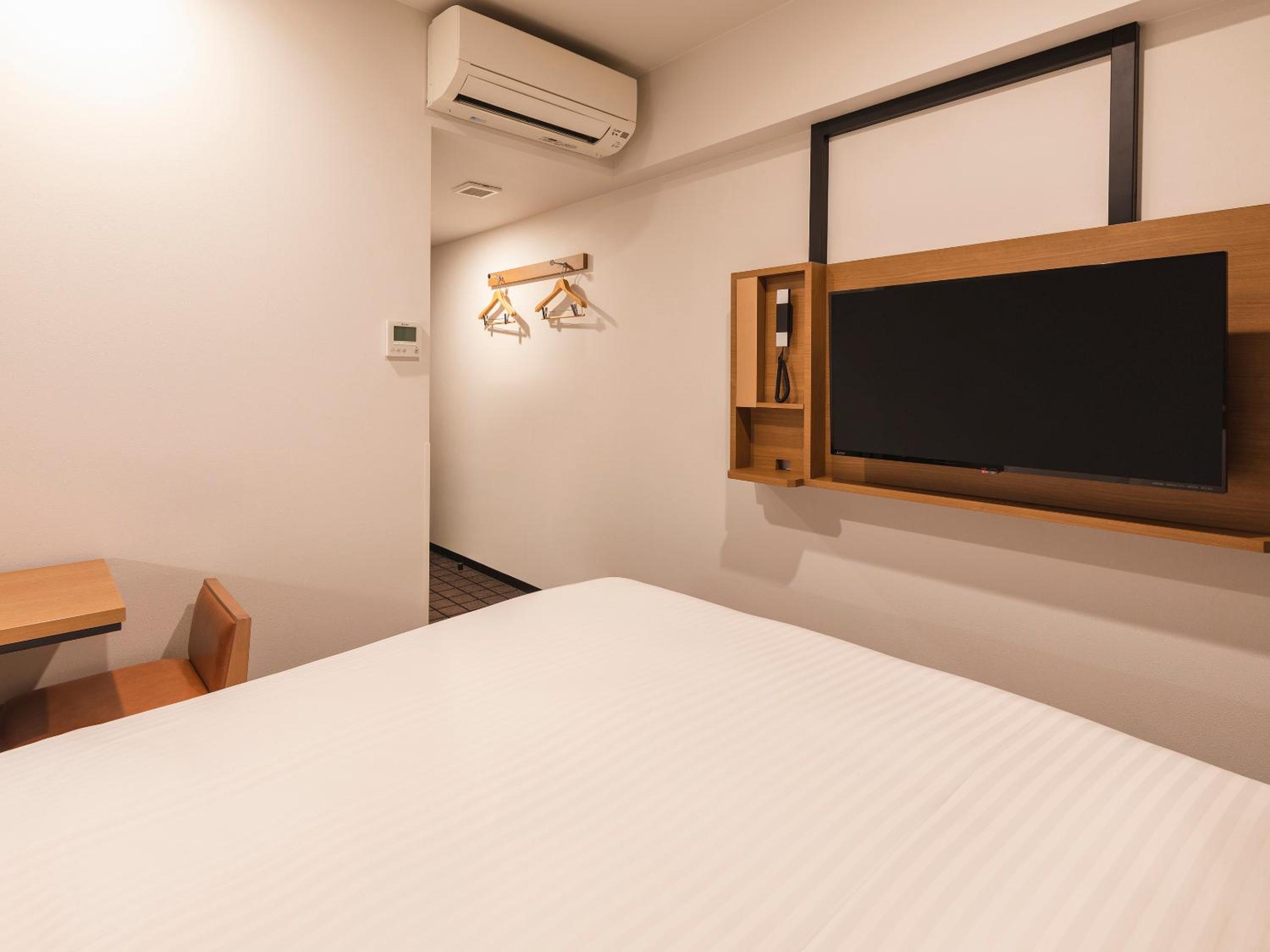 Standard Double Room - Non-Smoking - Photo 3