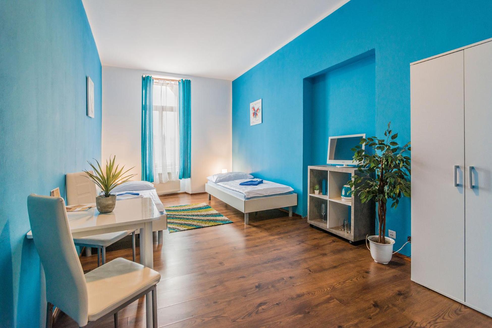 Standard Twin Room - Photo 3