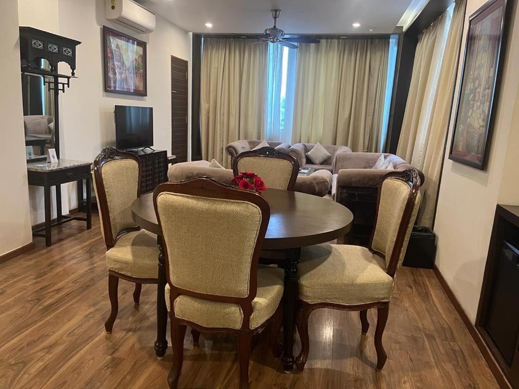 SeleQtions Suite