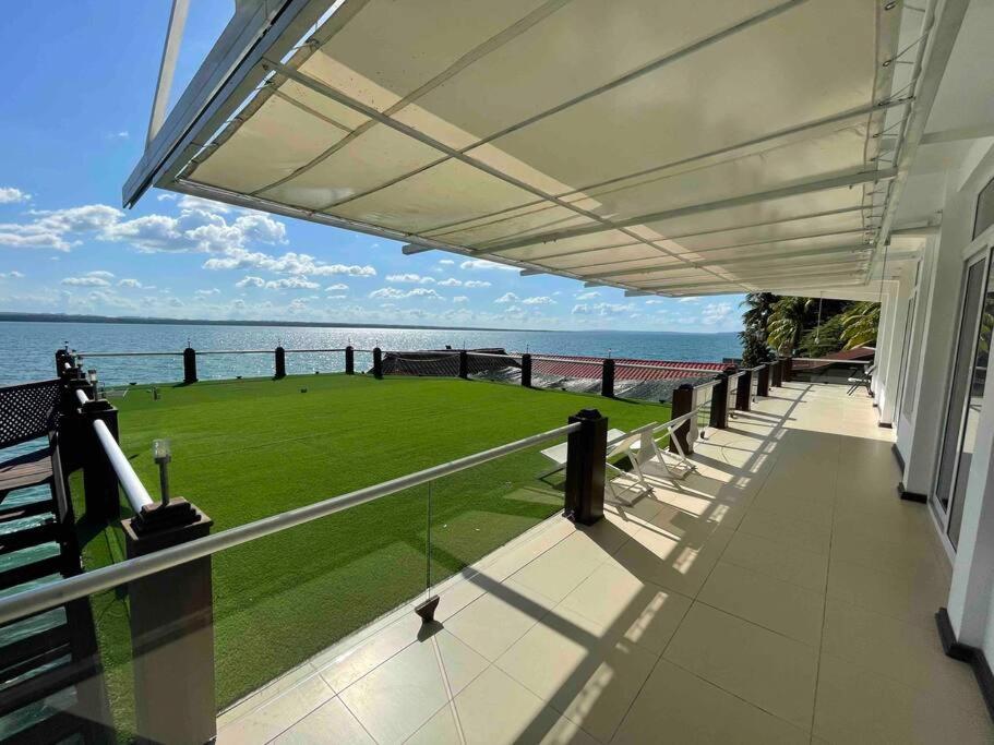 Villa photo 2