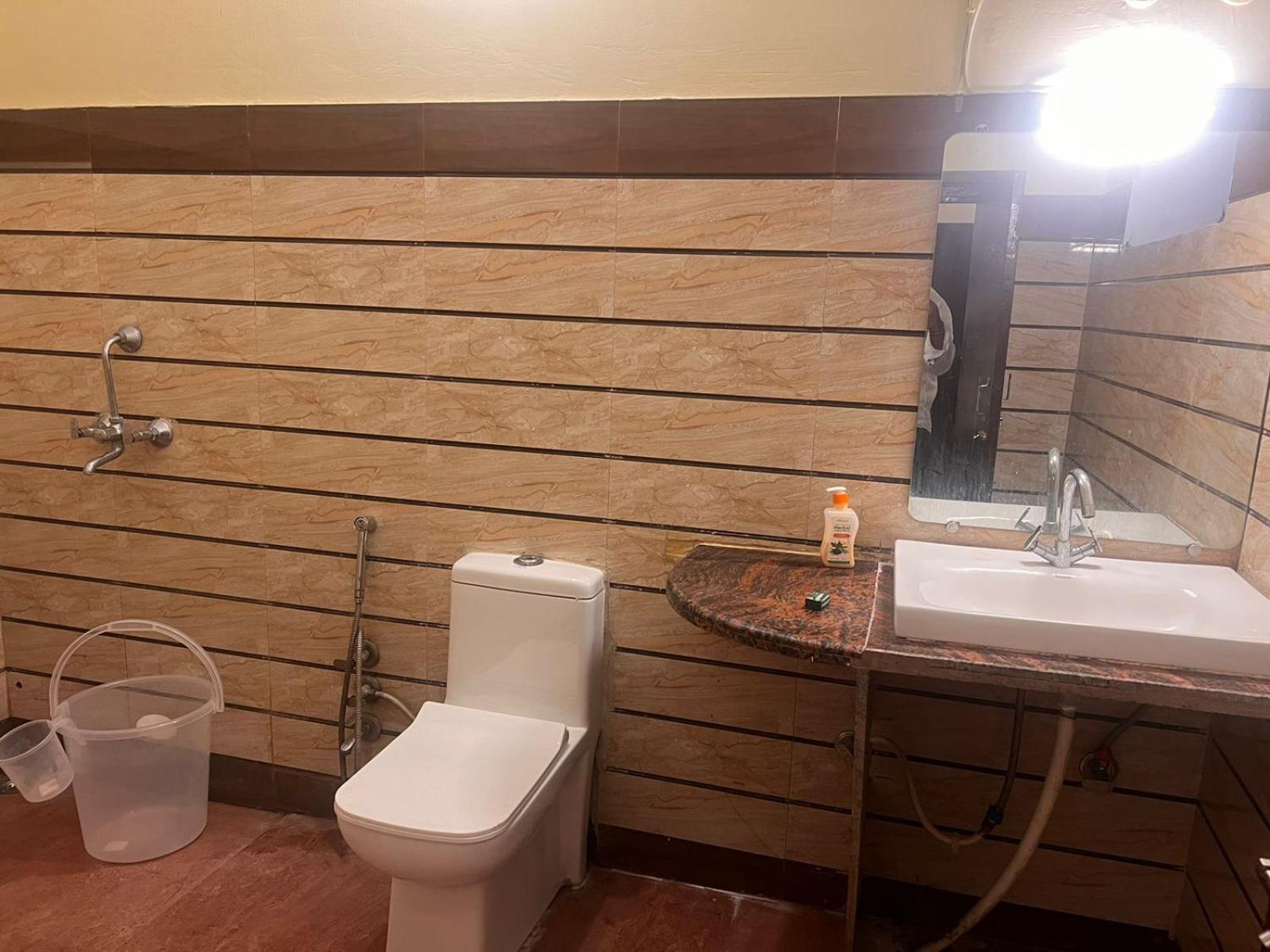 Budget Double or Twin Room photo 3