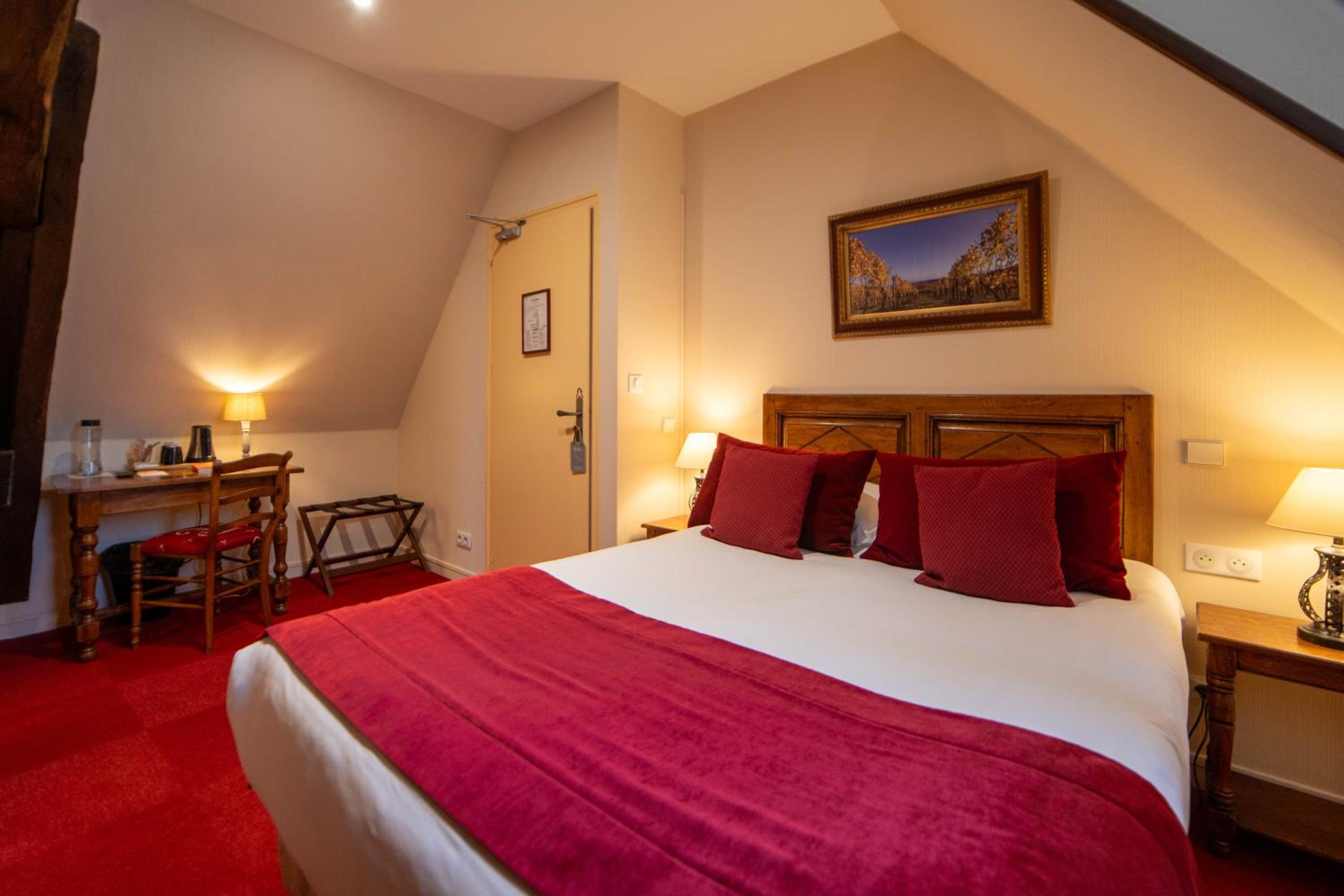 Classic Small Double Room - Photo 4