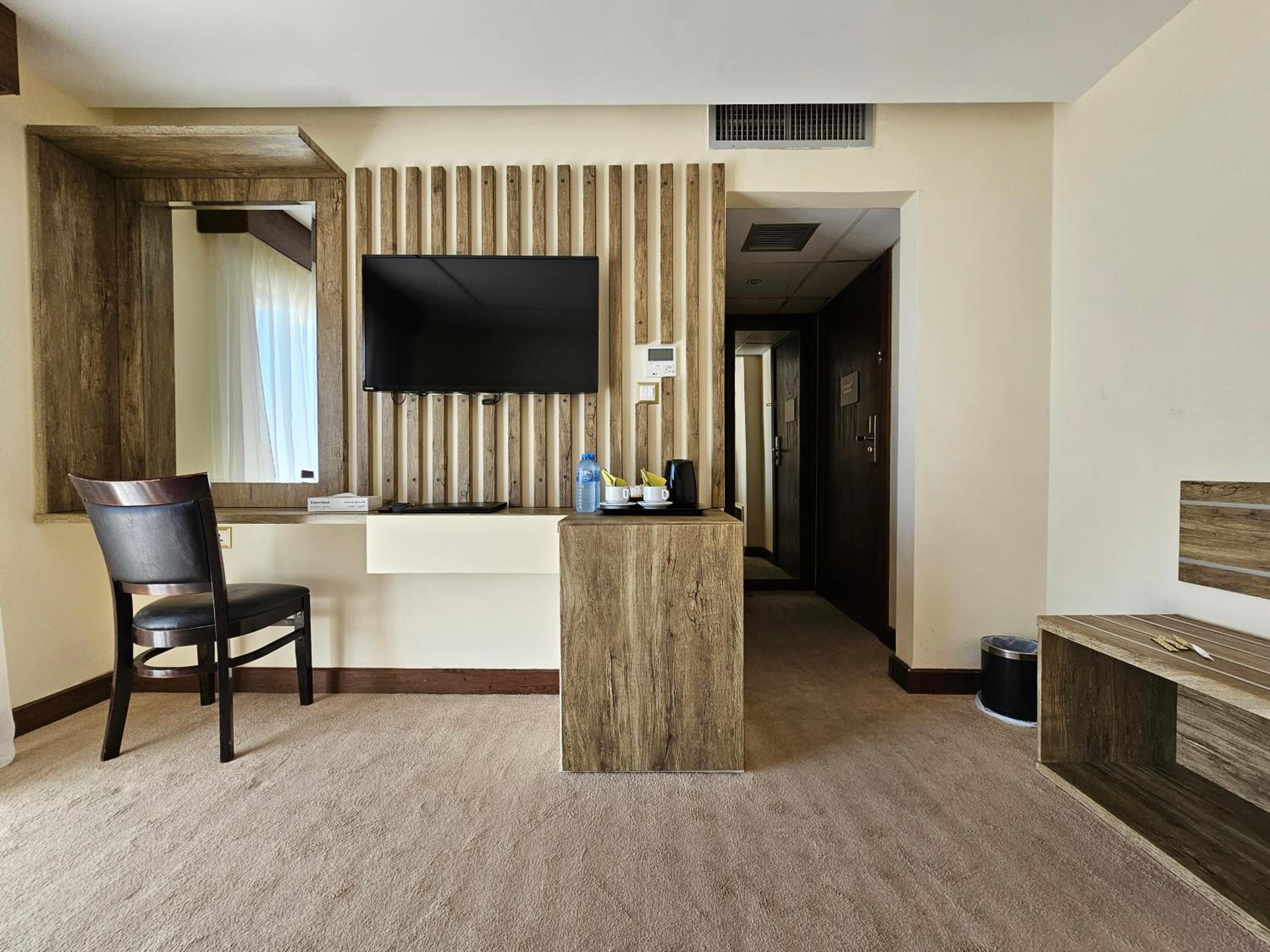 Basic Double Room photo 2