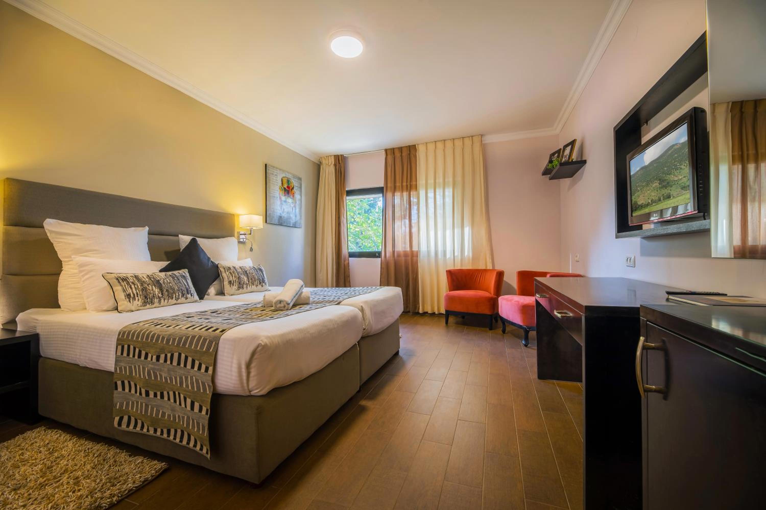 Classic Triple Room photo 2