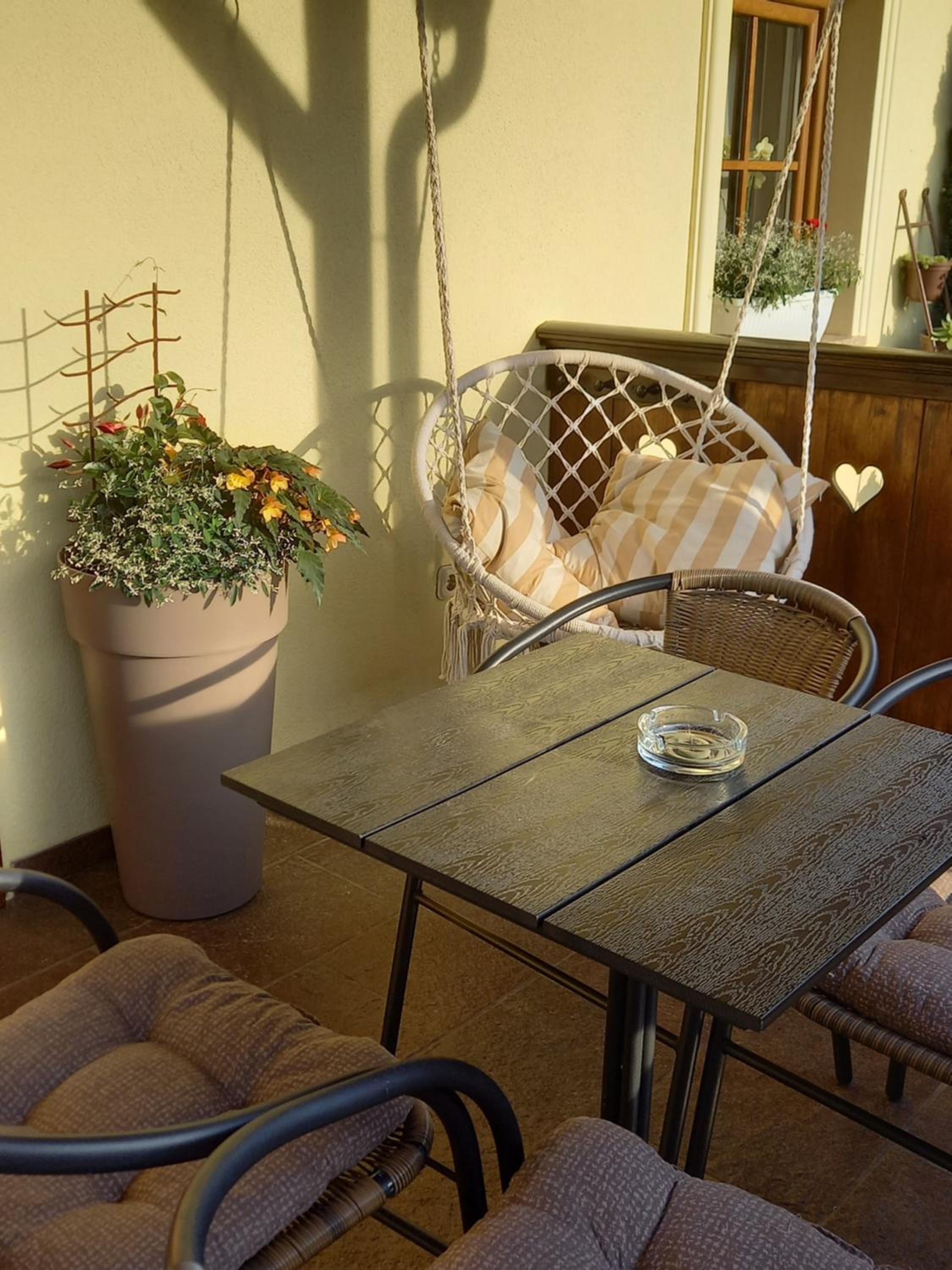 Two-Bedroom House - Photo 40