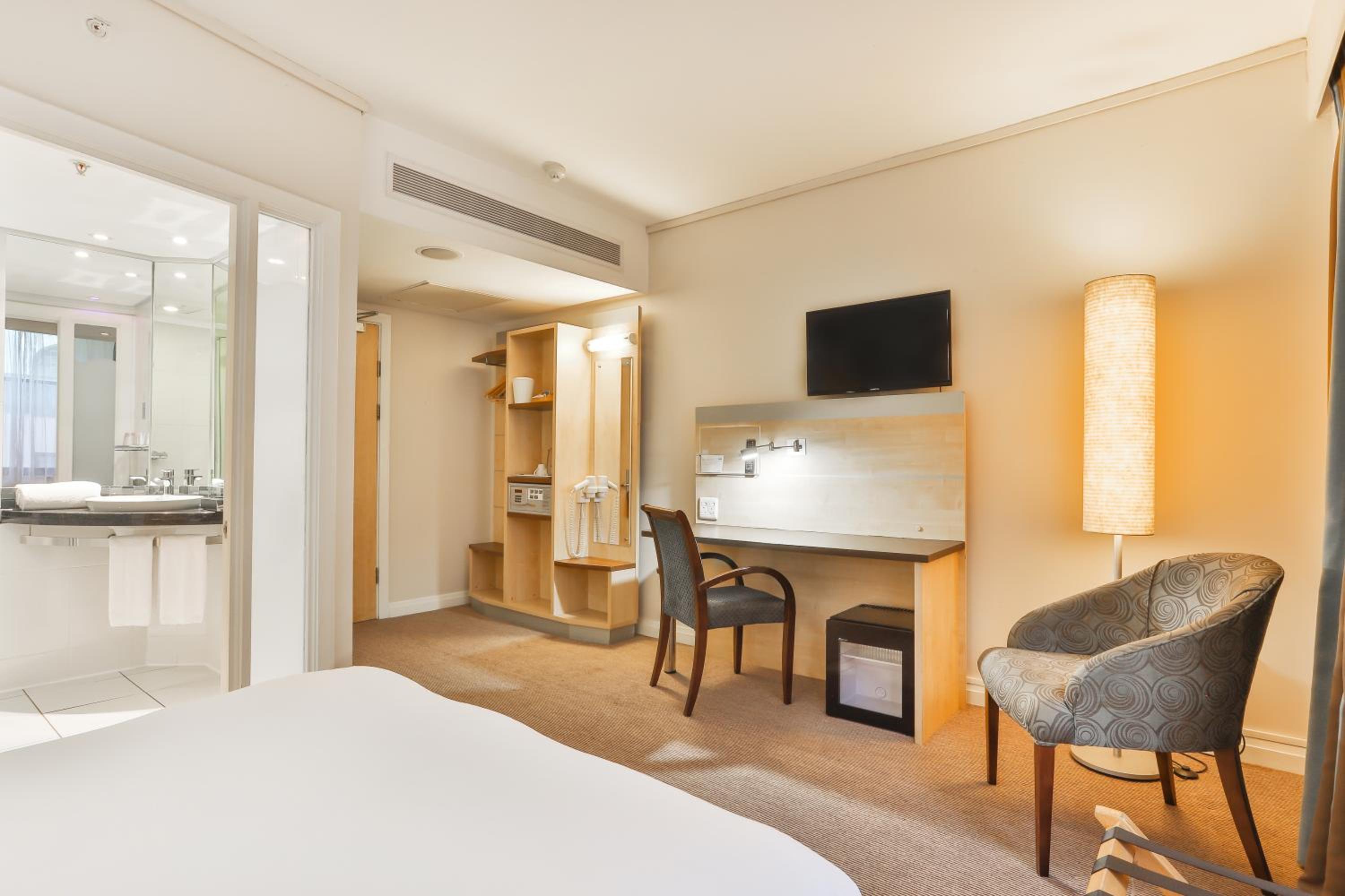 Standard Double Room with Sofa Bed - Non-Smoking