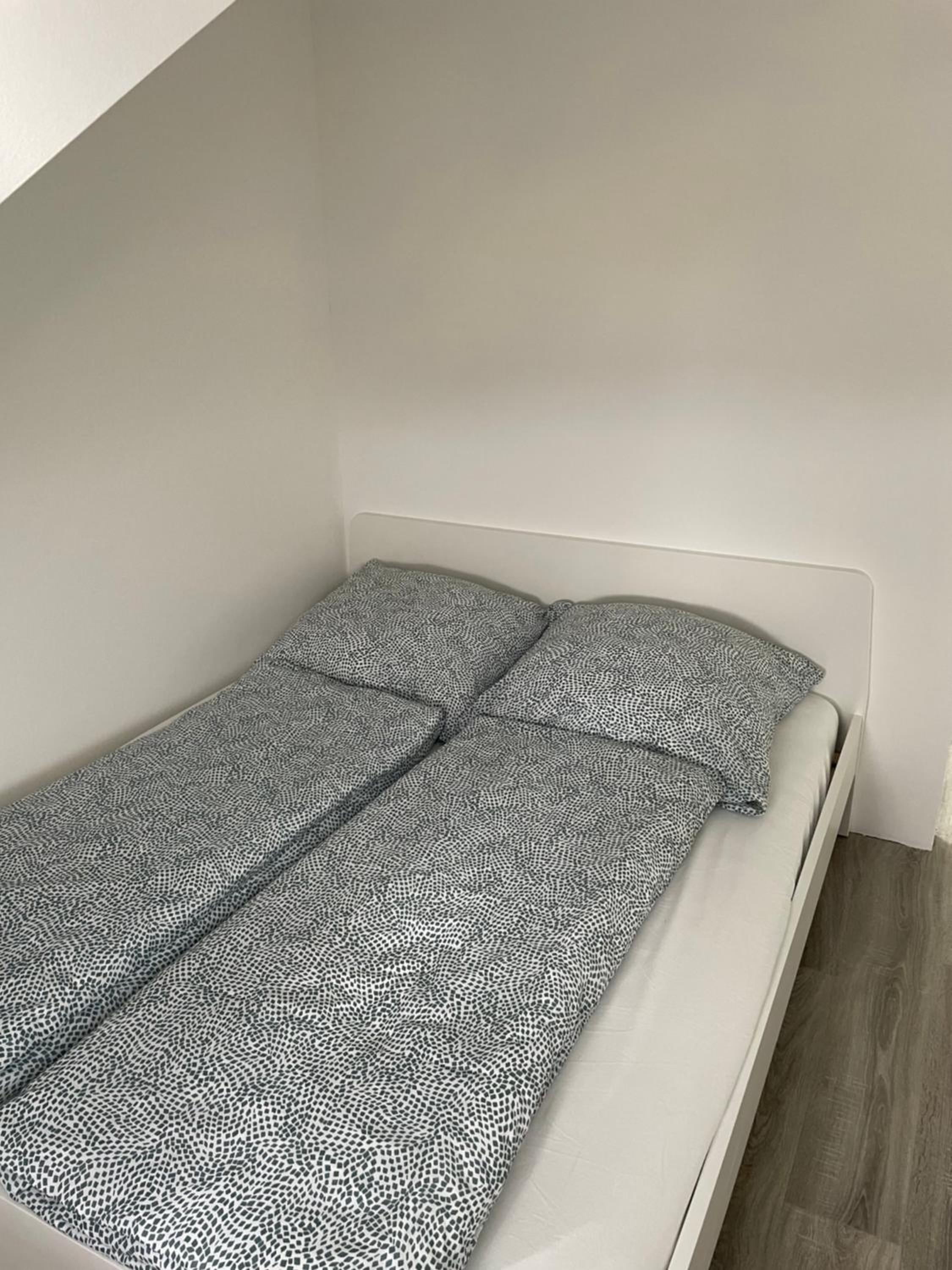 One-Bedroom Apartment photo 3