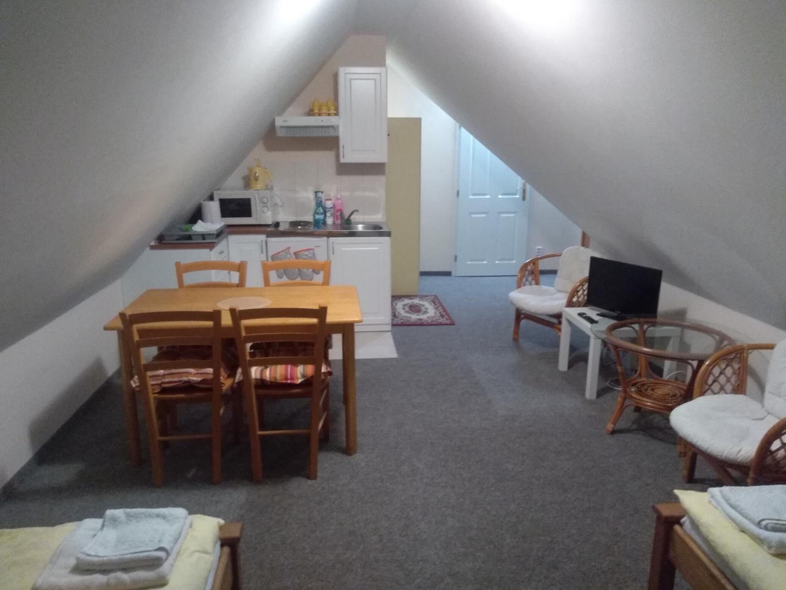 Twin Room With Bathroom photo 3