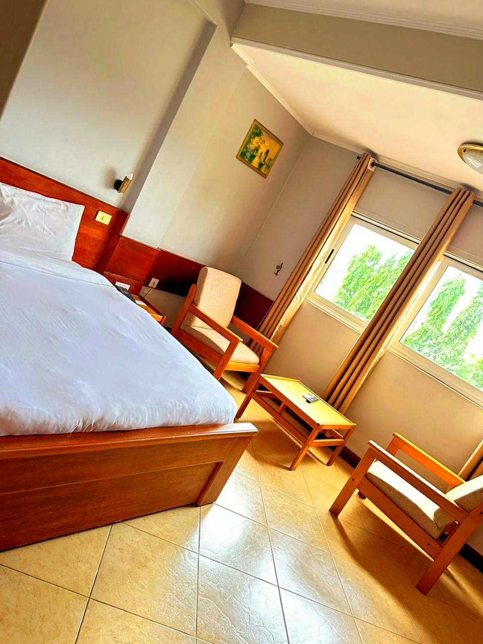 Twin Bed Room