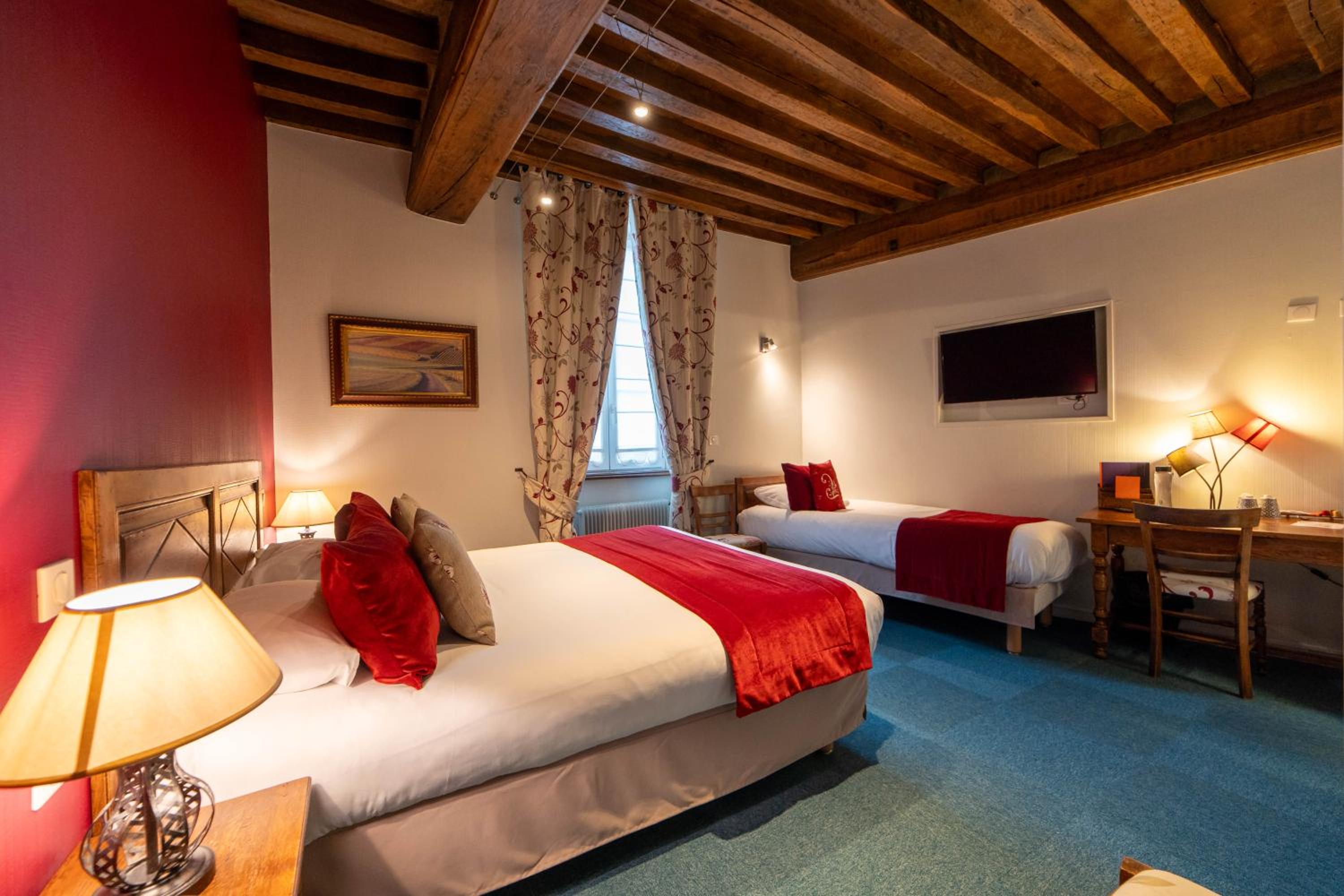 Triple Room - Photo 1