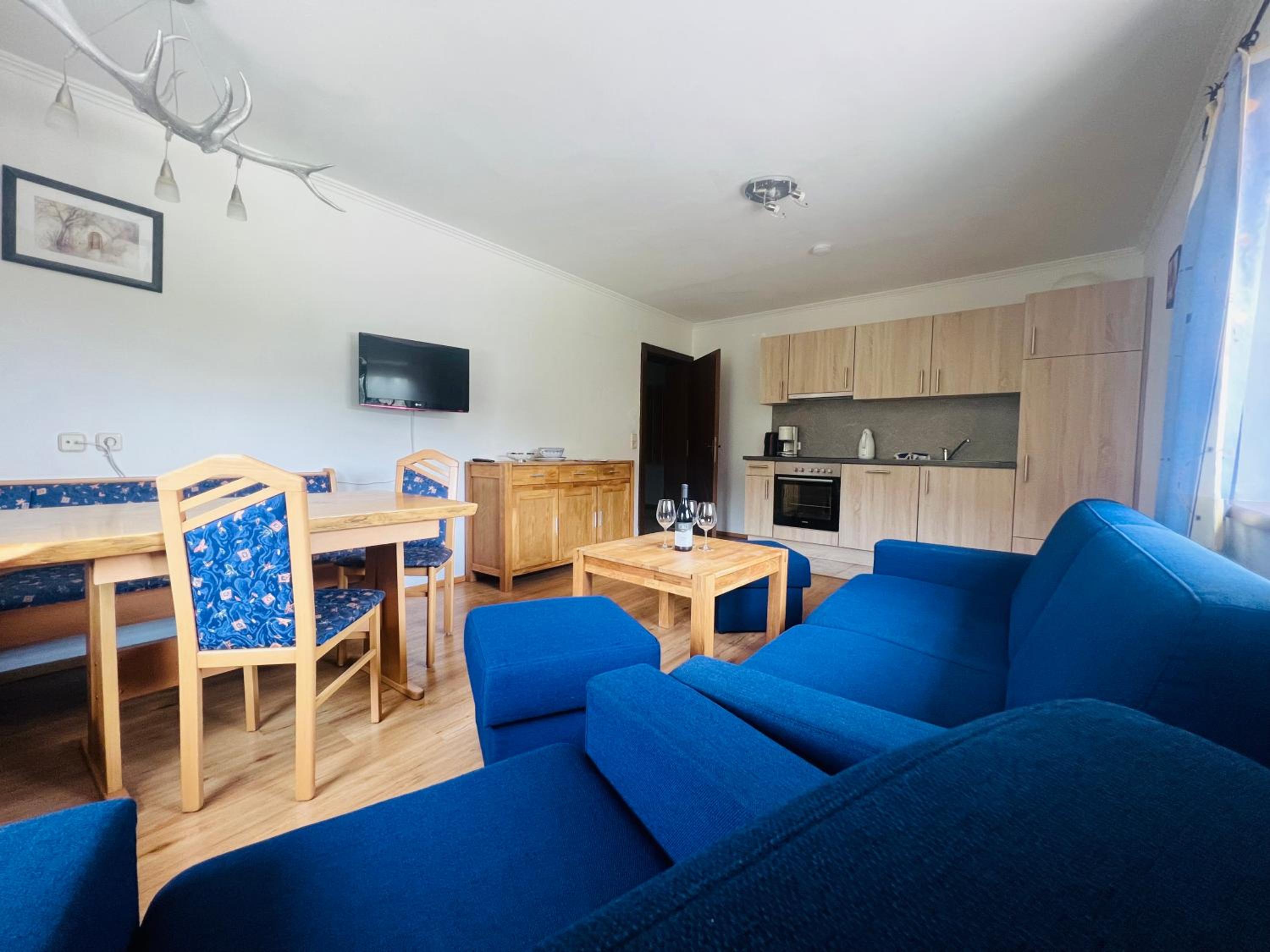 Apartment with Mountain View photo 3