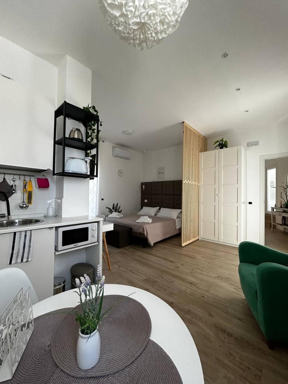 One-Bedroom House photo 1