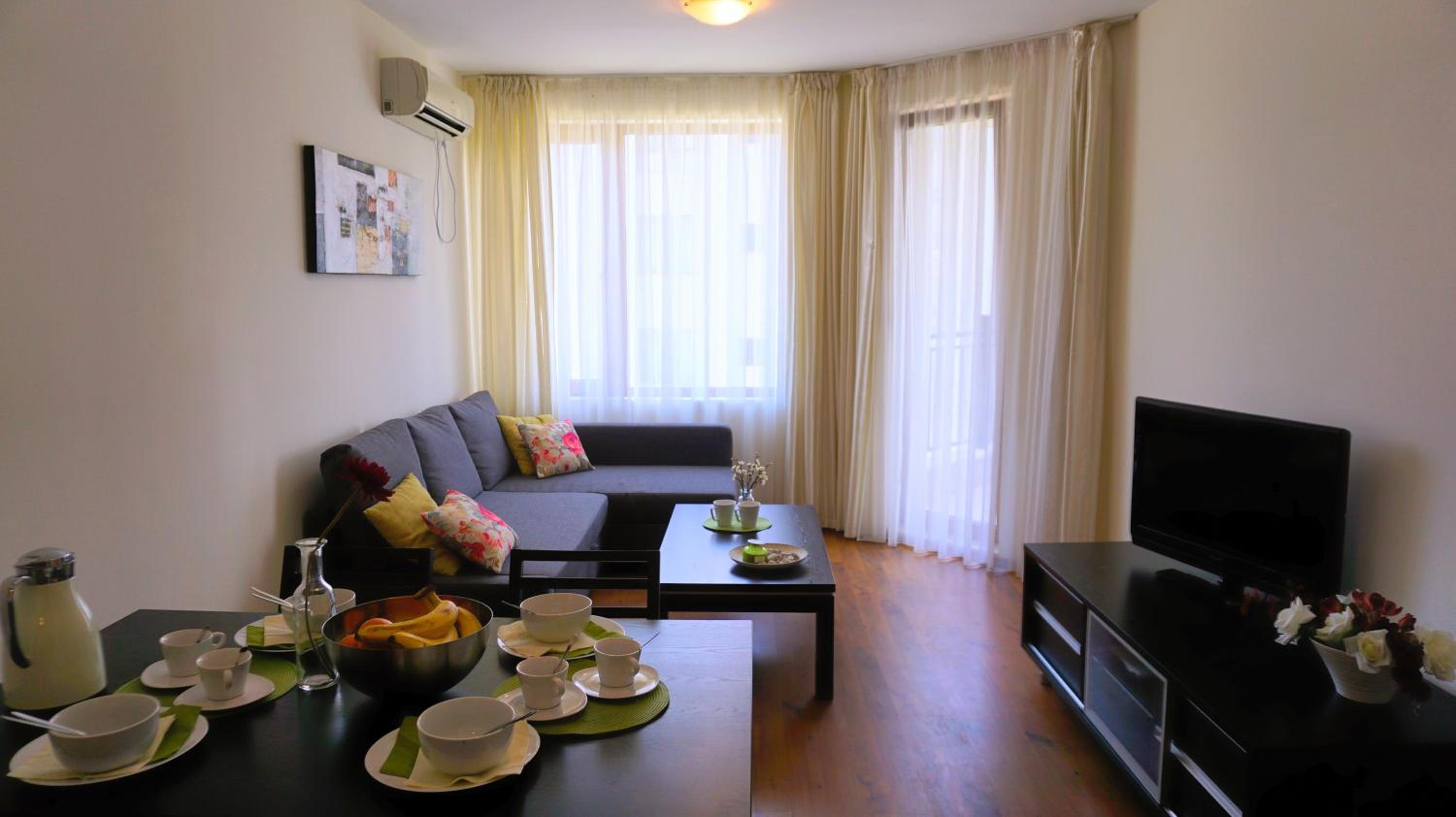 One-Bedroom Apartment photo 3