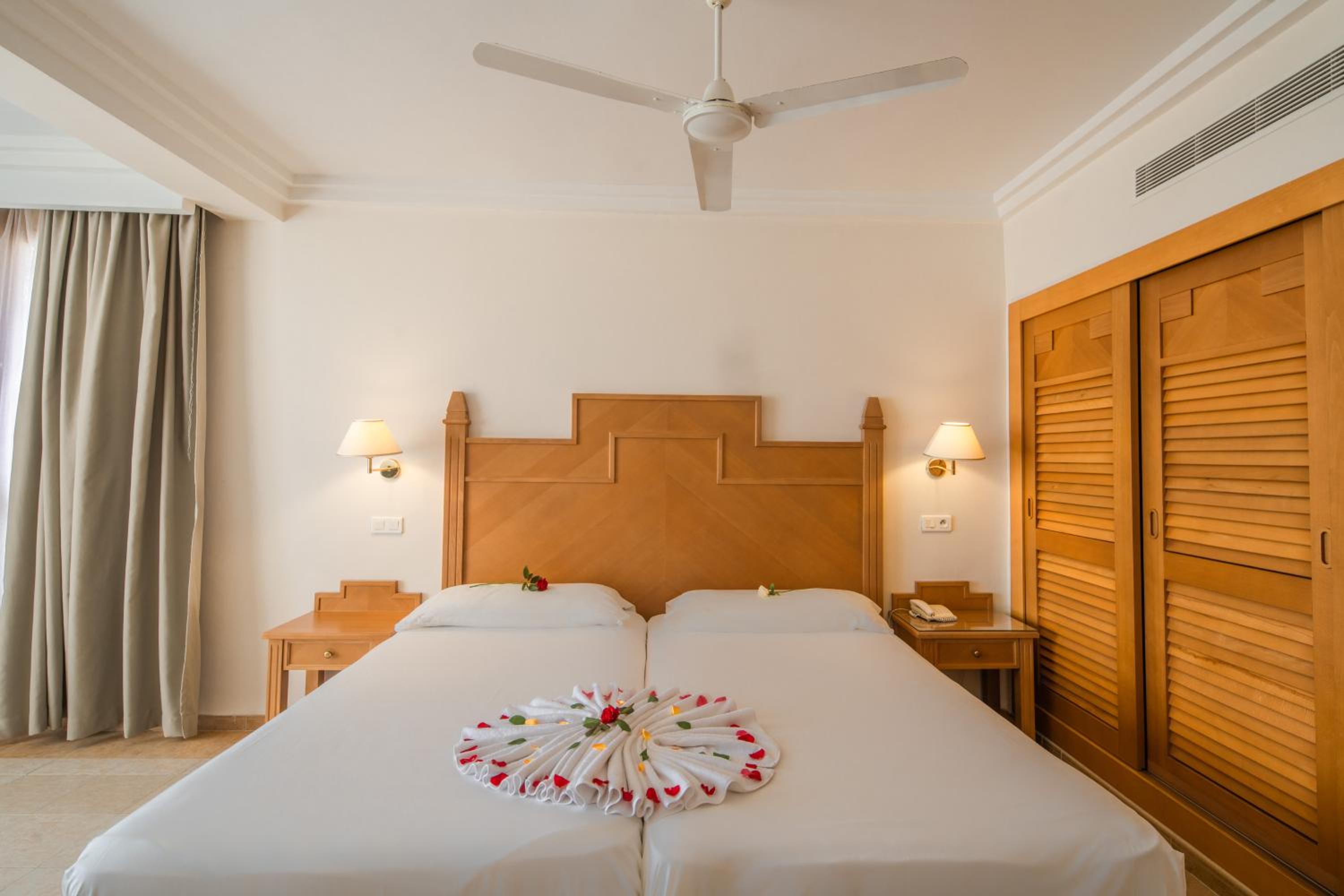 Double Room - Photo 4