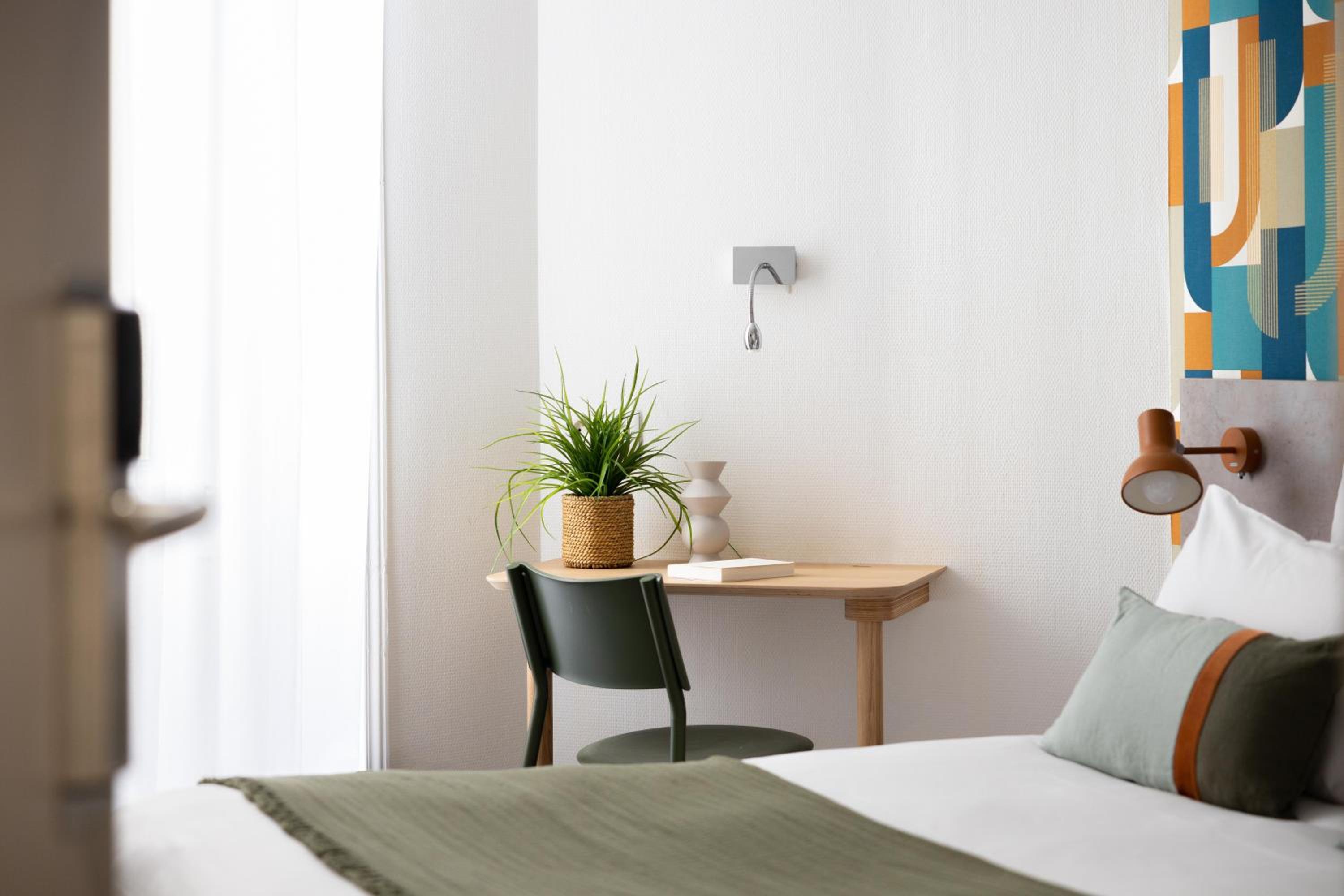 Compact Single Room photo 3