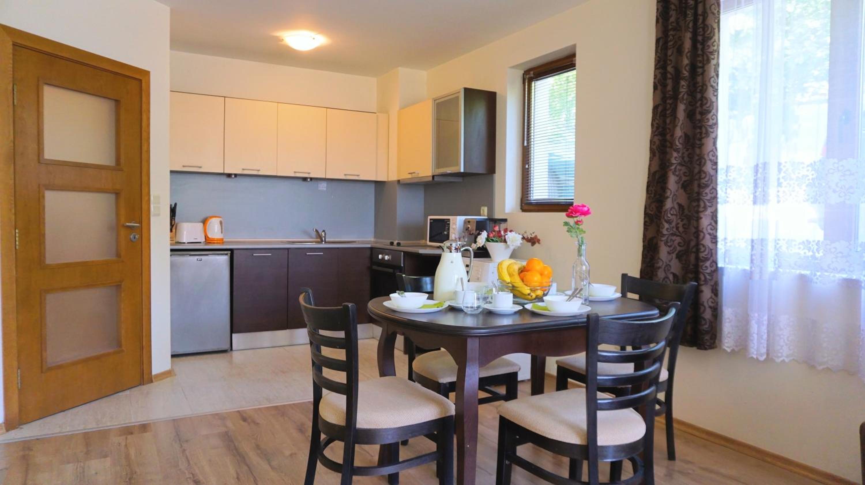 Apartment - Ground Floor photo 3