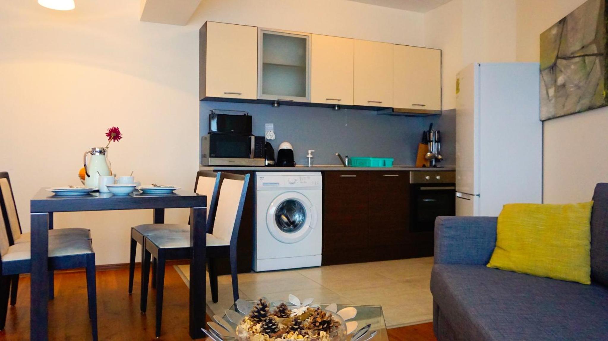 One-Bedroom Apartment photo 2