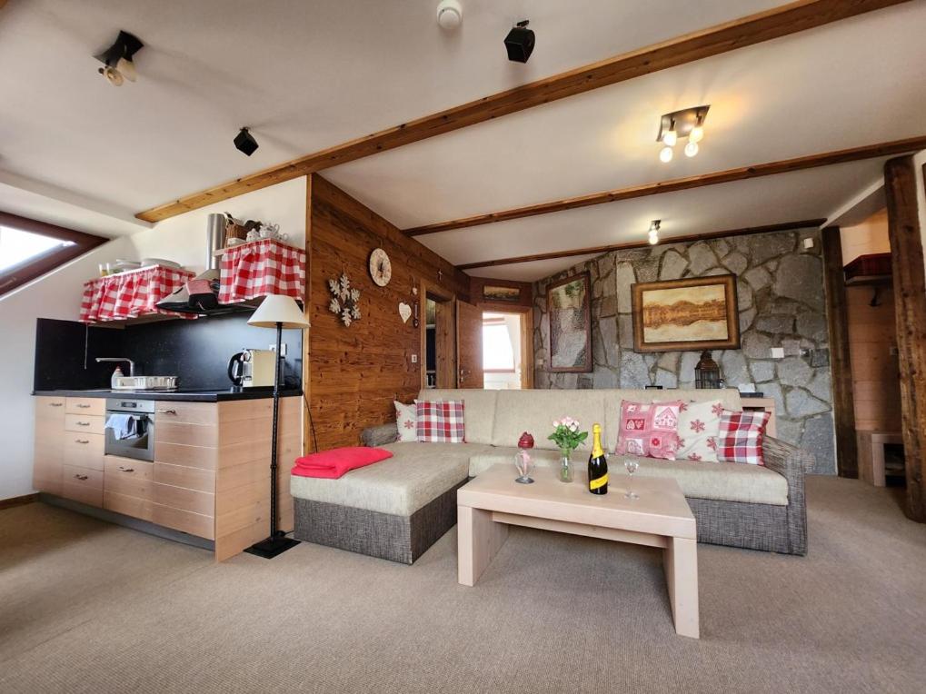 Two Bedroom Deluxe Apartment with Mountain View in Main Hotel Building photo 2