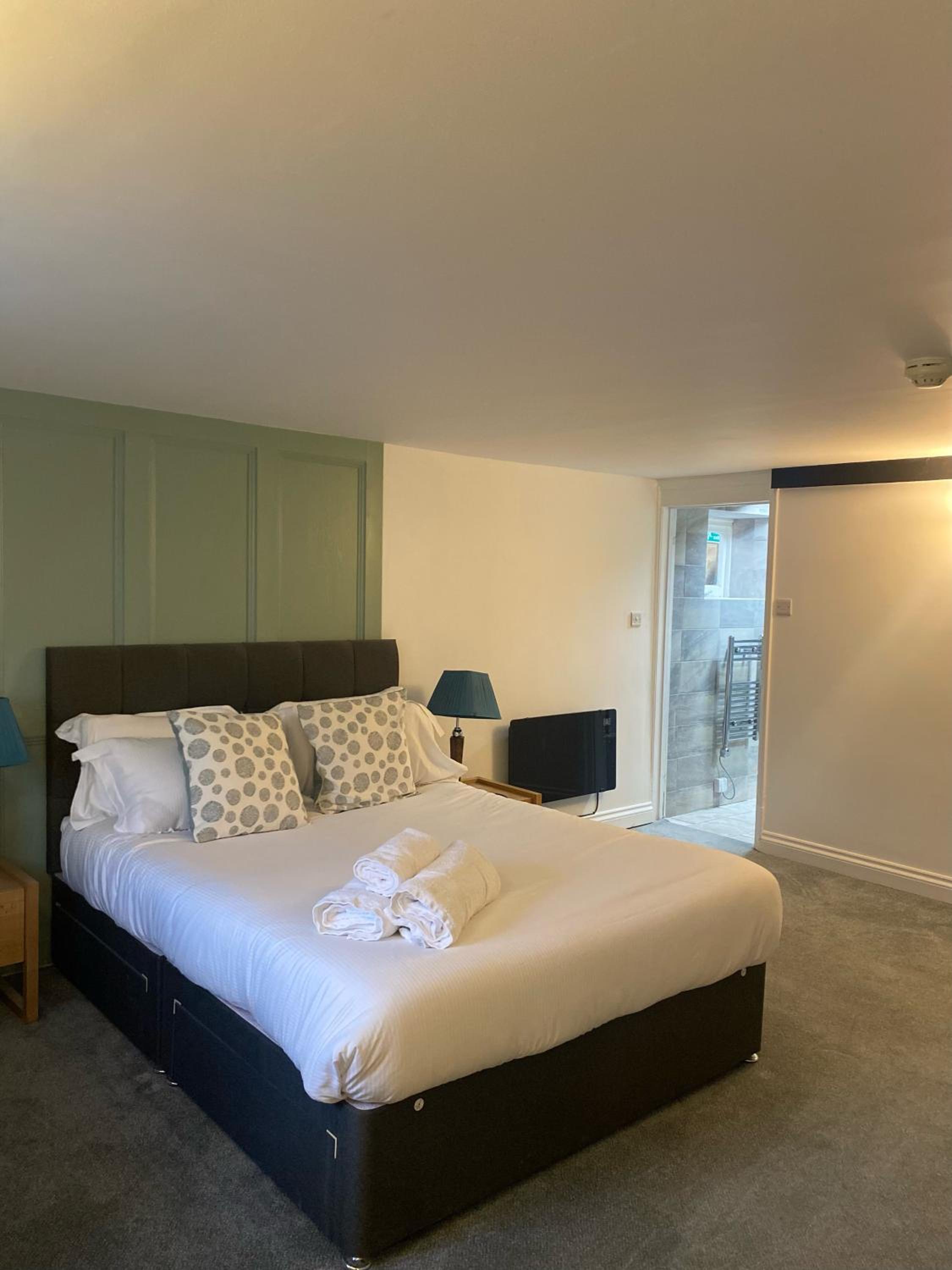 Large Double Room