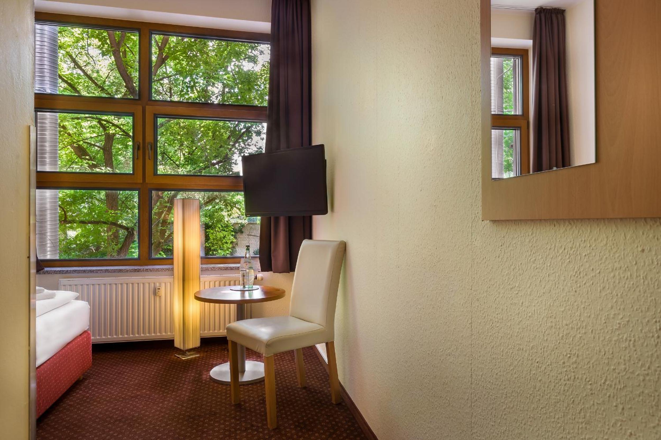 Economy Single Room