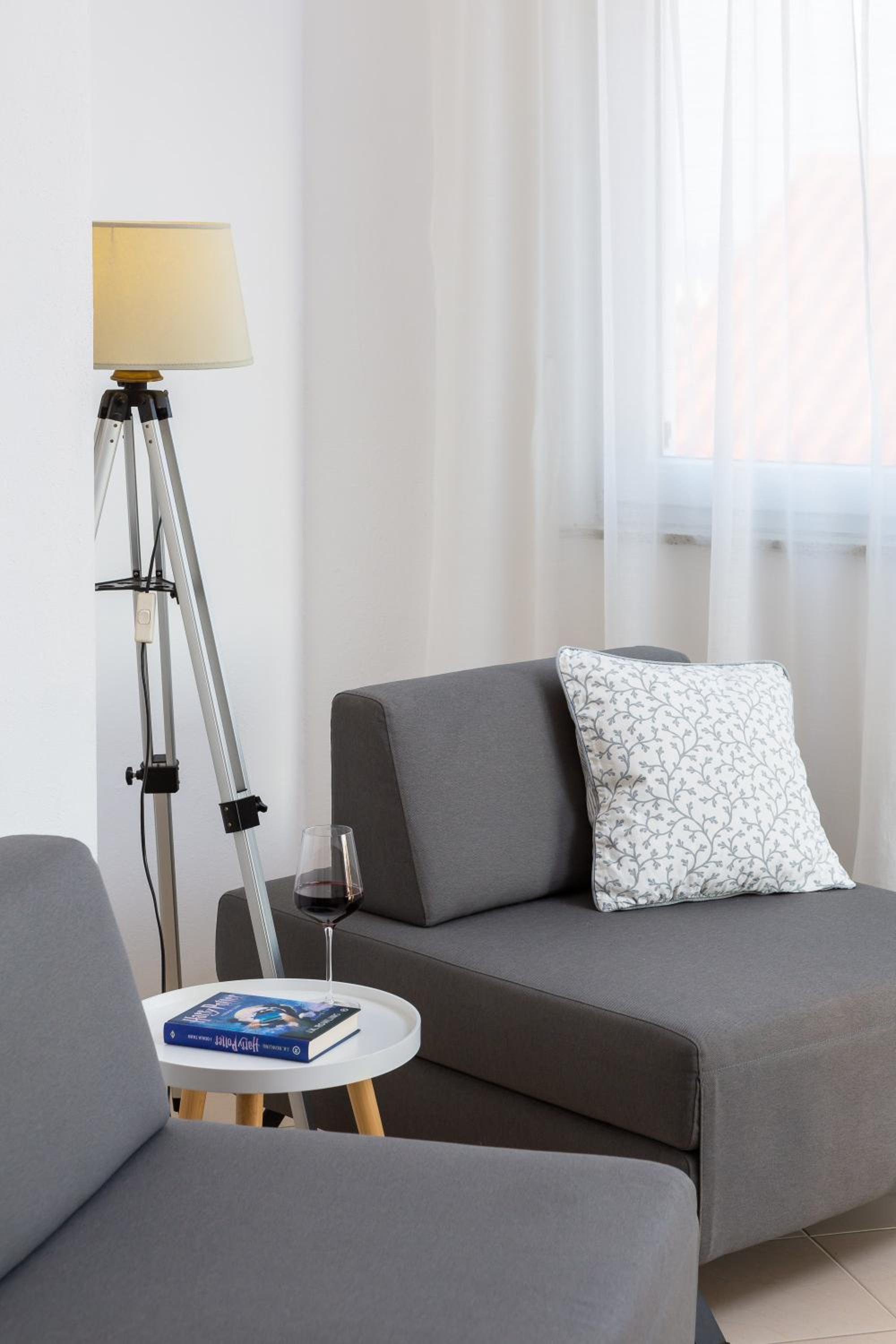 One-Bedroom Apartment with Balcony - Photo 29