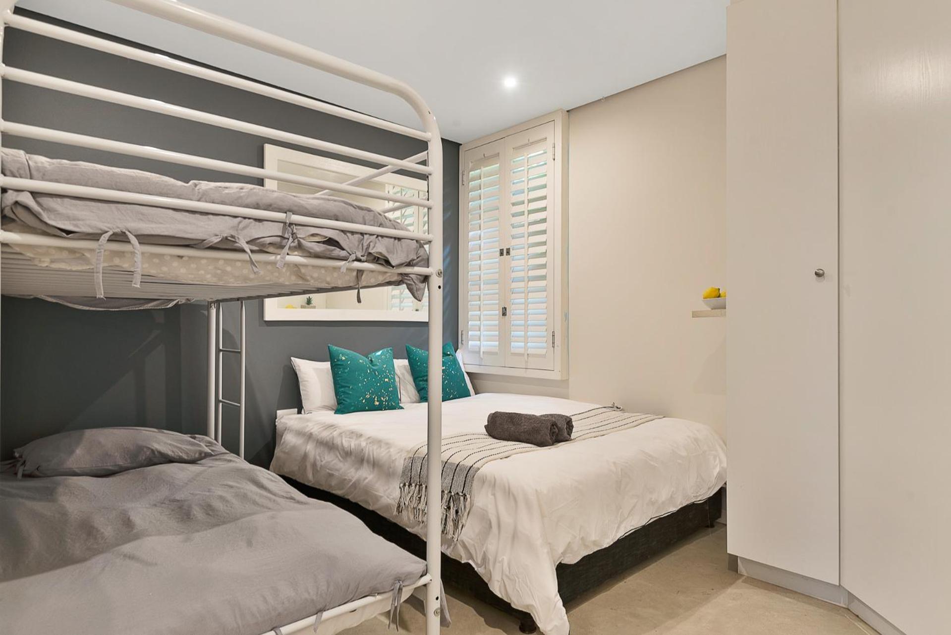 Two-Bedroom Apartment with Balcony and Sea View photo 1