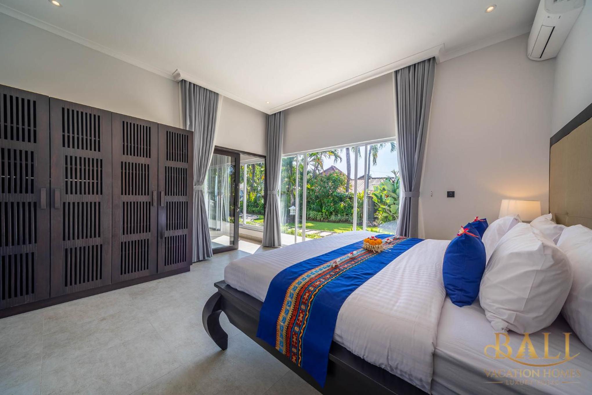 Villa - Beach Front photo 1