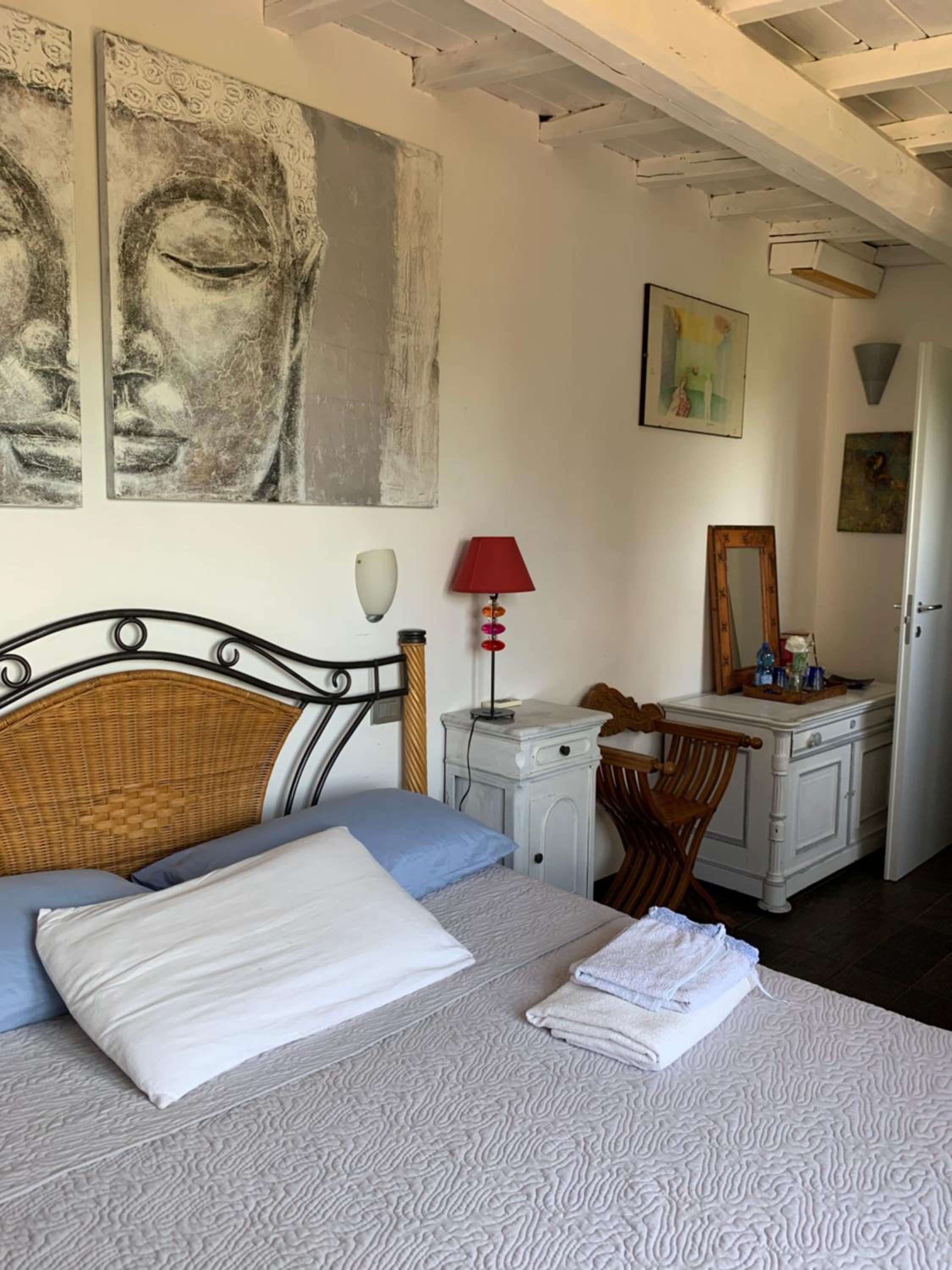 Double Room with Private Bathroom photo 2