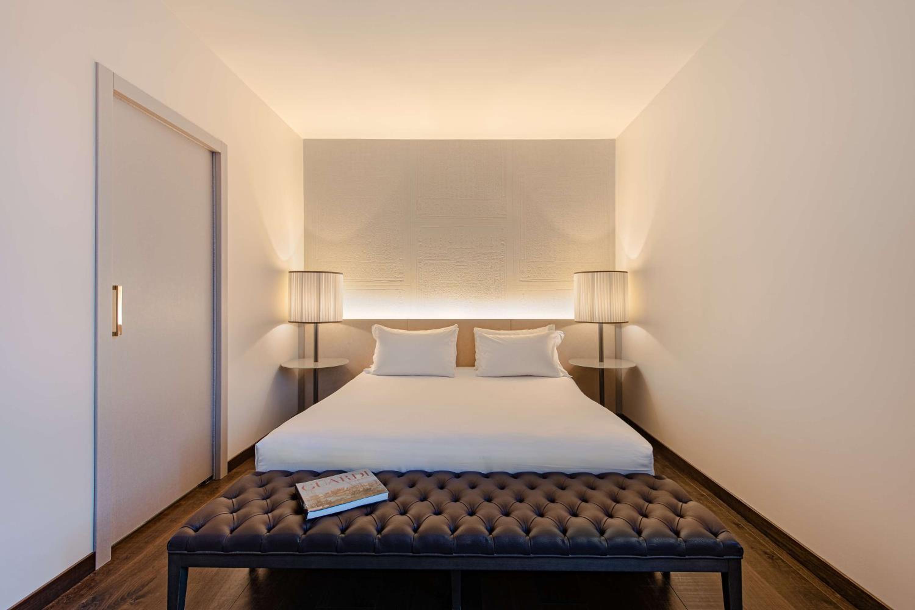 King Room with Courtyard View - Photo 1