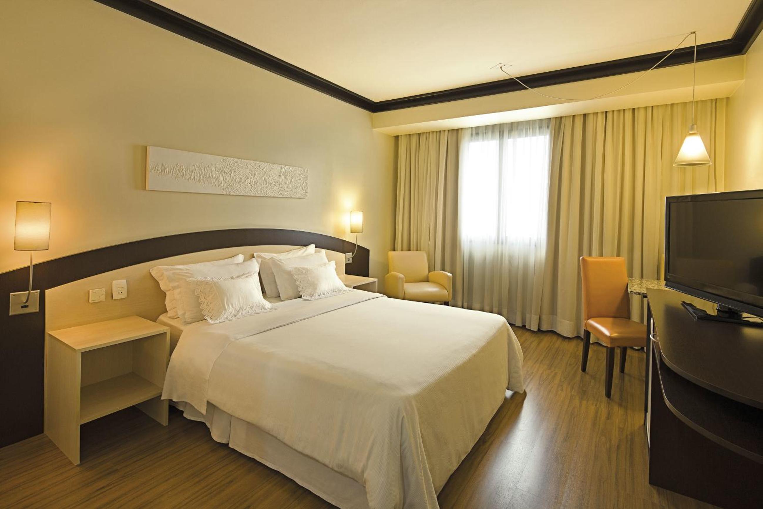 Standard Double Room - Photo 3
