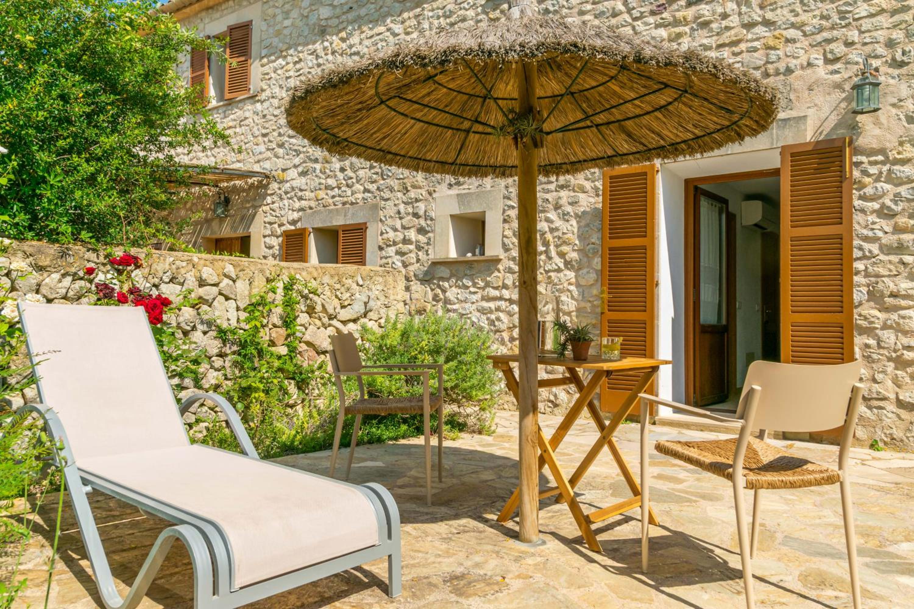 Double Room with Patio photo 3