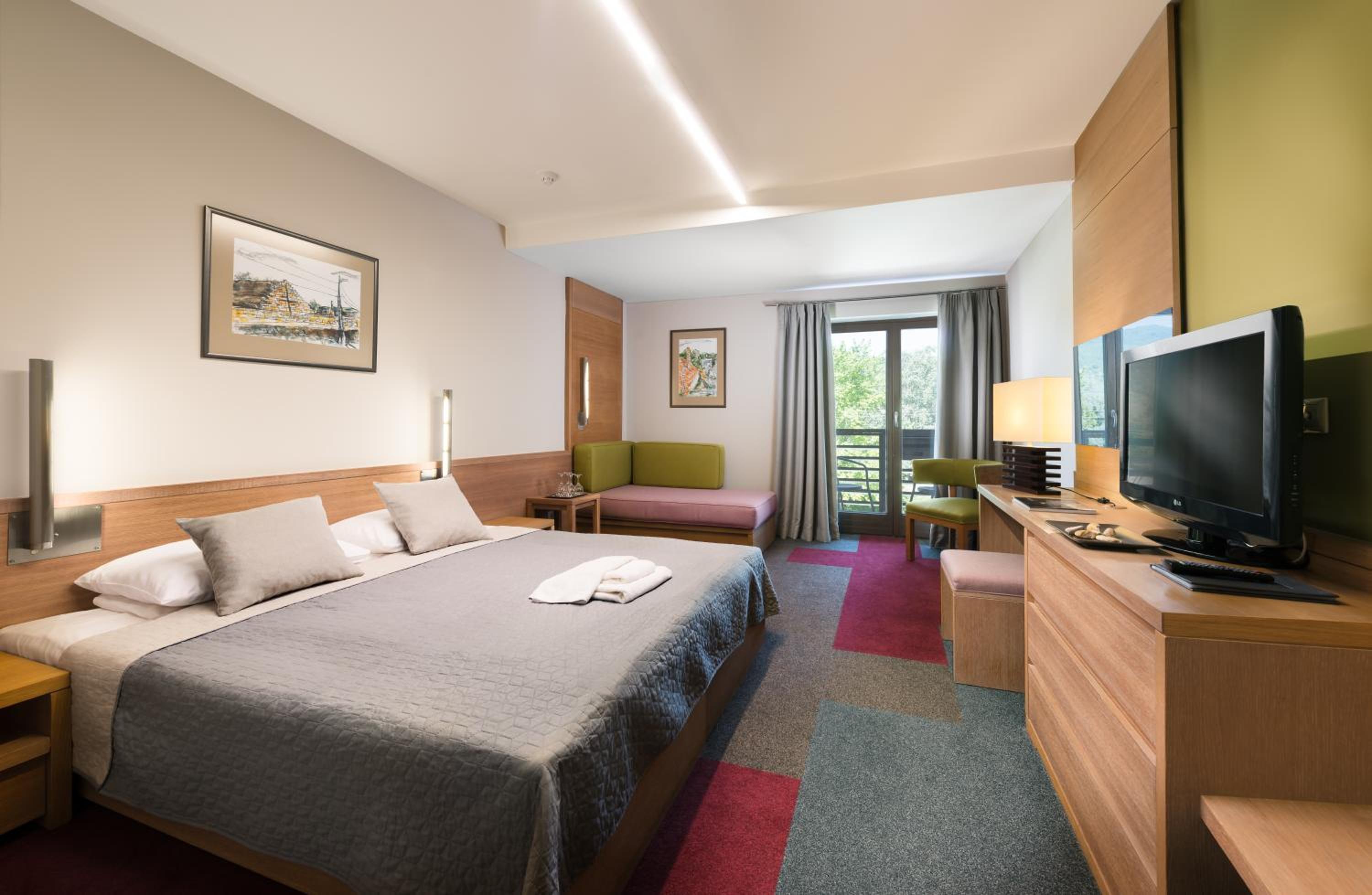 Superior Double Room with Balcony, photo 7