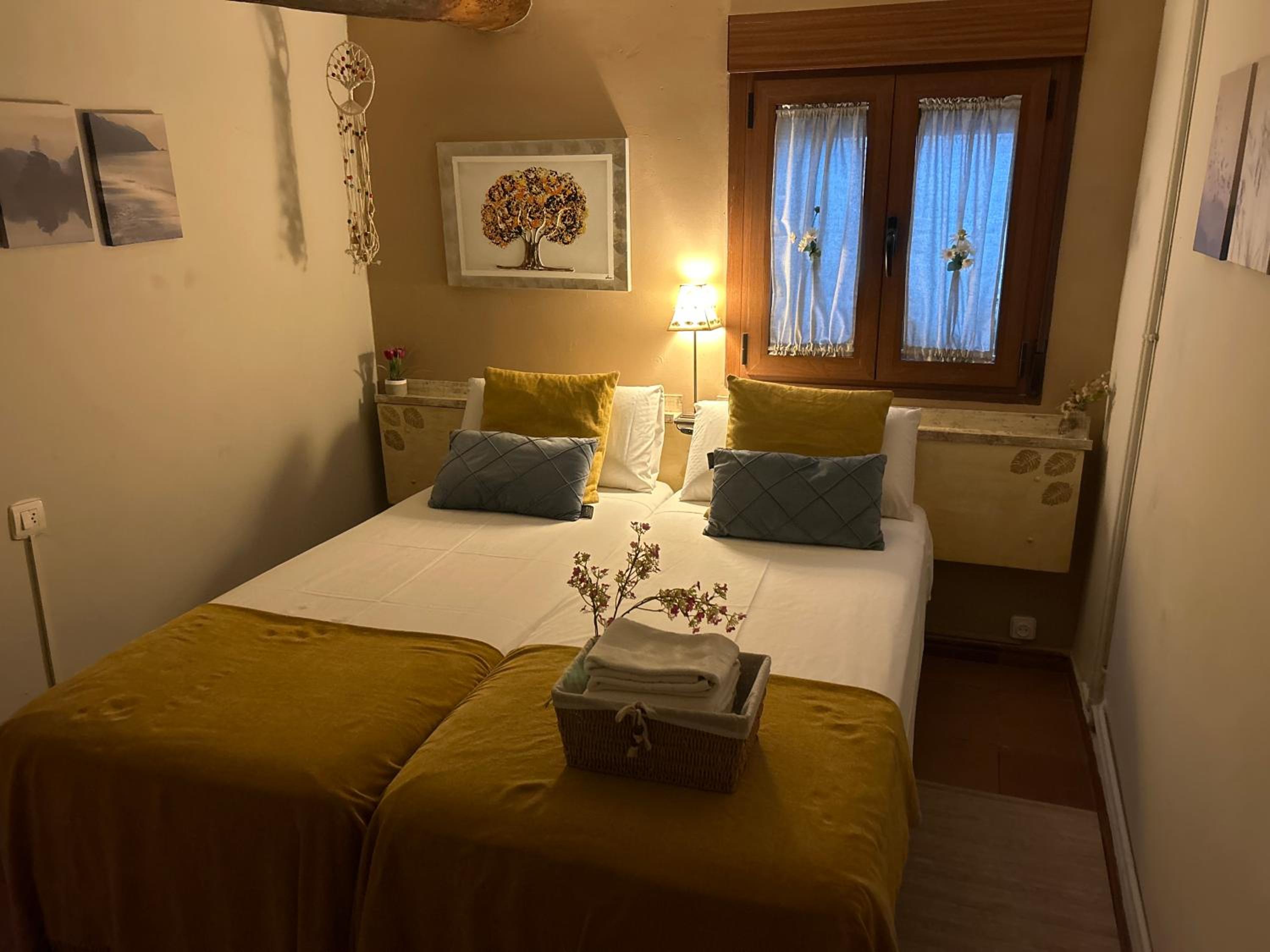 Habitación Doble con Baño Privado