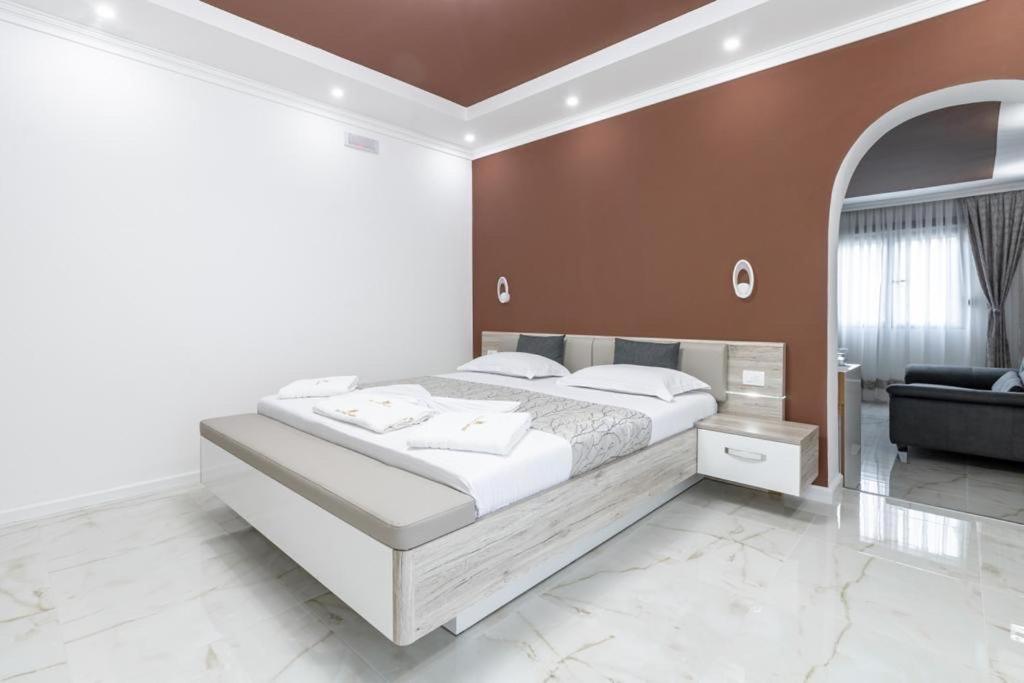 Deluxe Family Suite photo 1