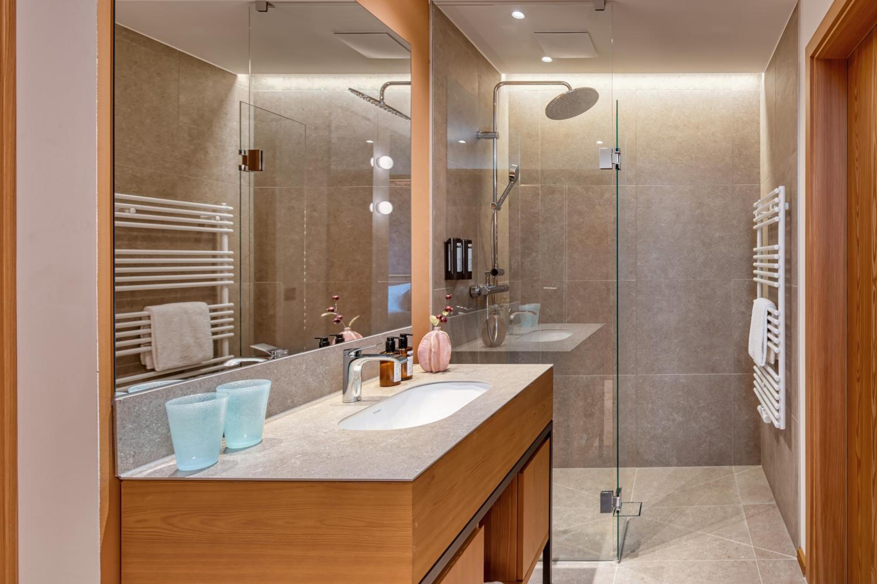  Family Suite with Balcony photo 3