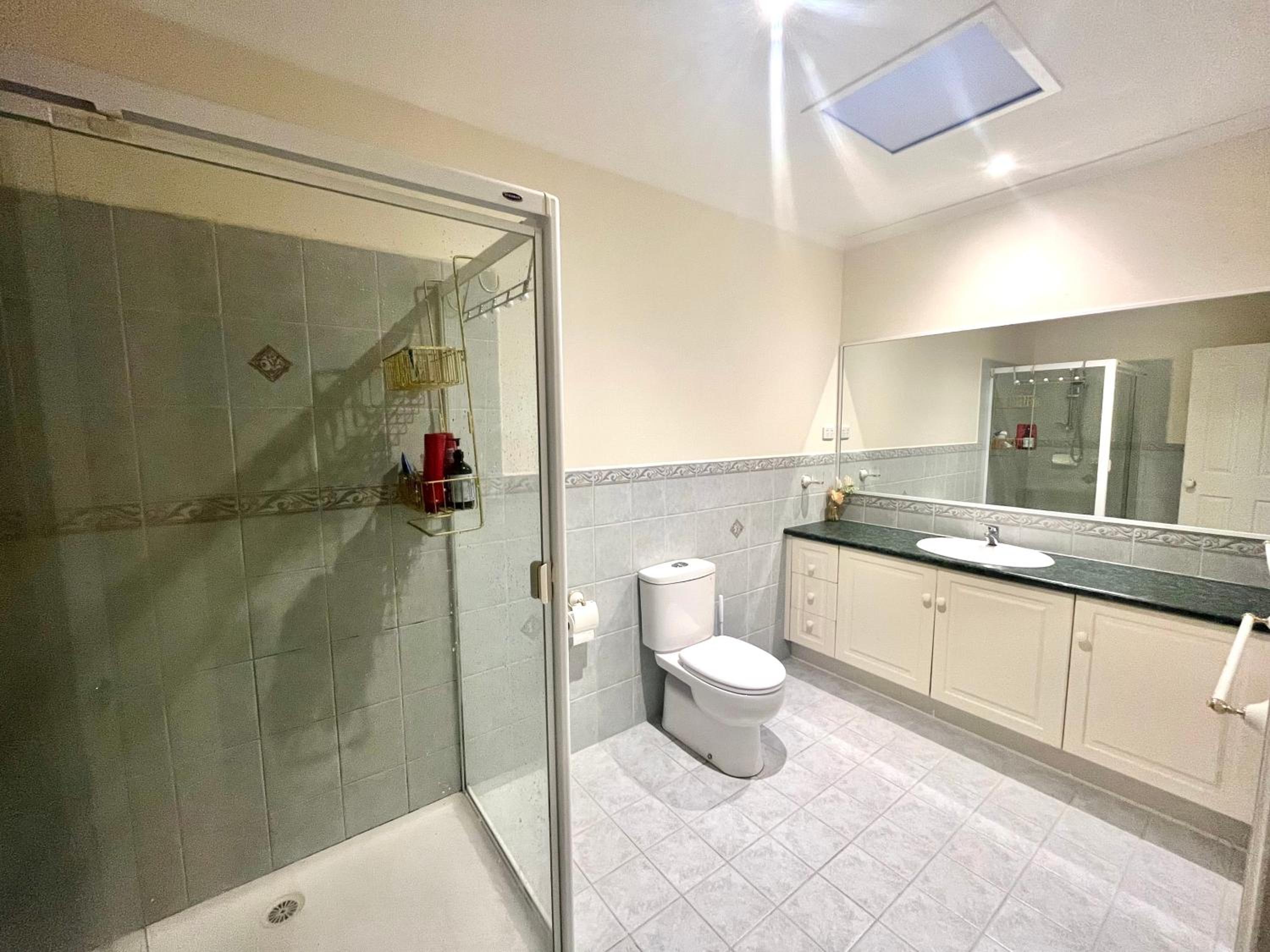 Triple Room With Private Bathroom photo 2