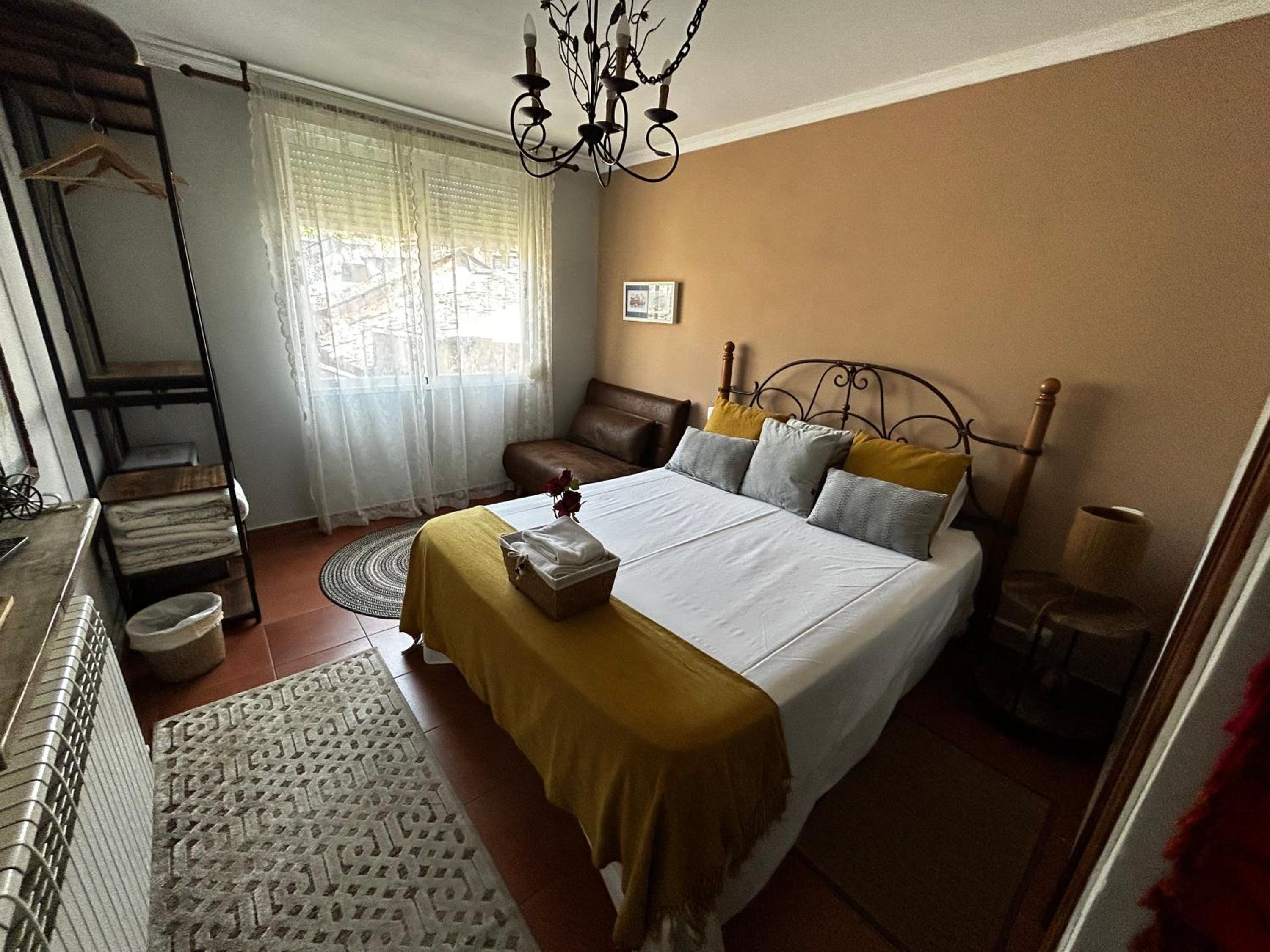 Habitación Triple con Baño Privado