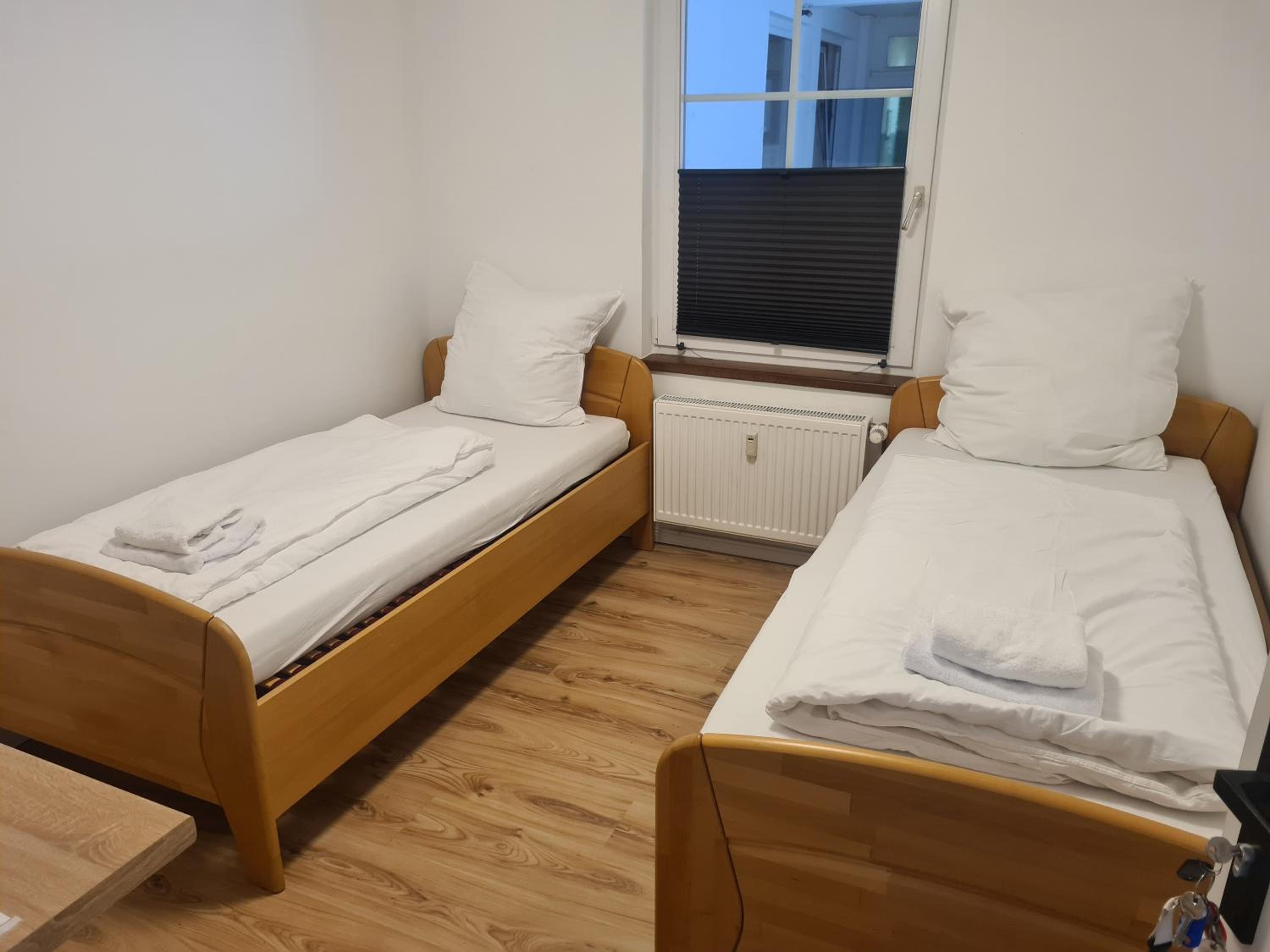 Double or Twin Room with Shared Bathroom photo 1