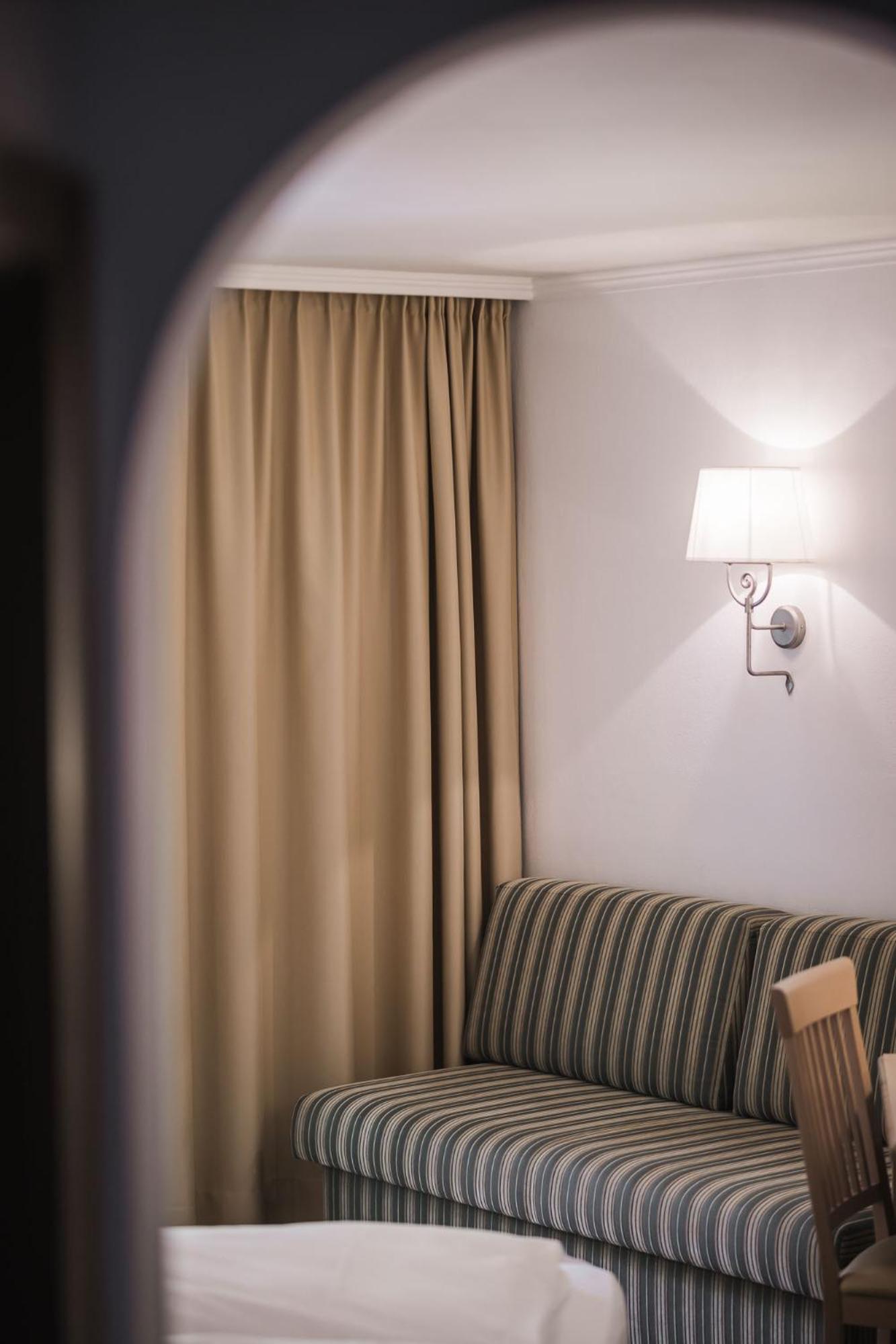 Double Room - Photo 2