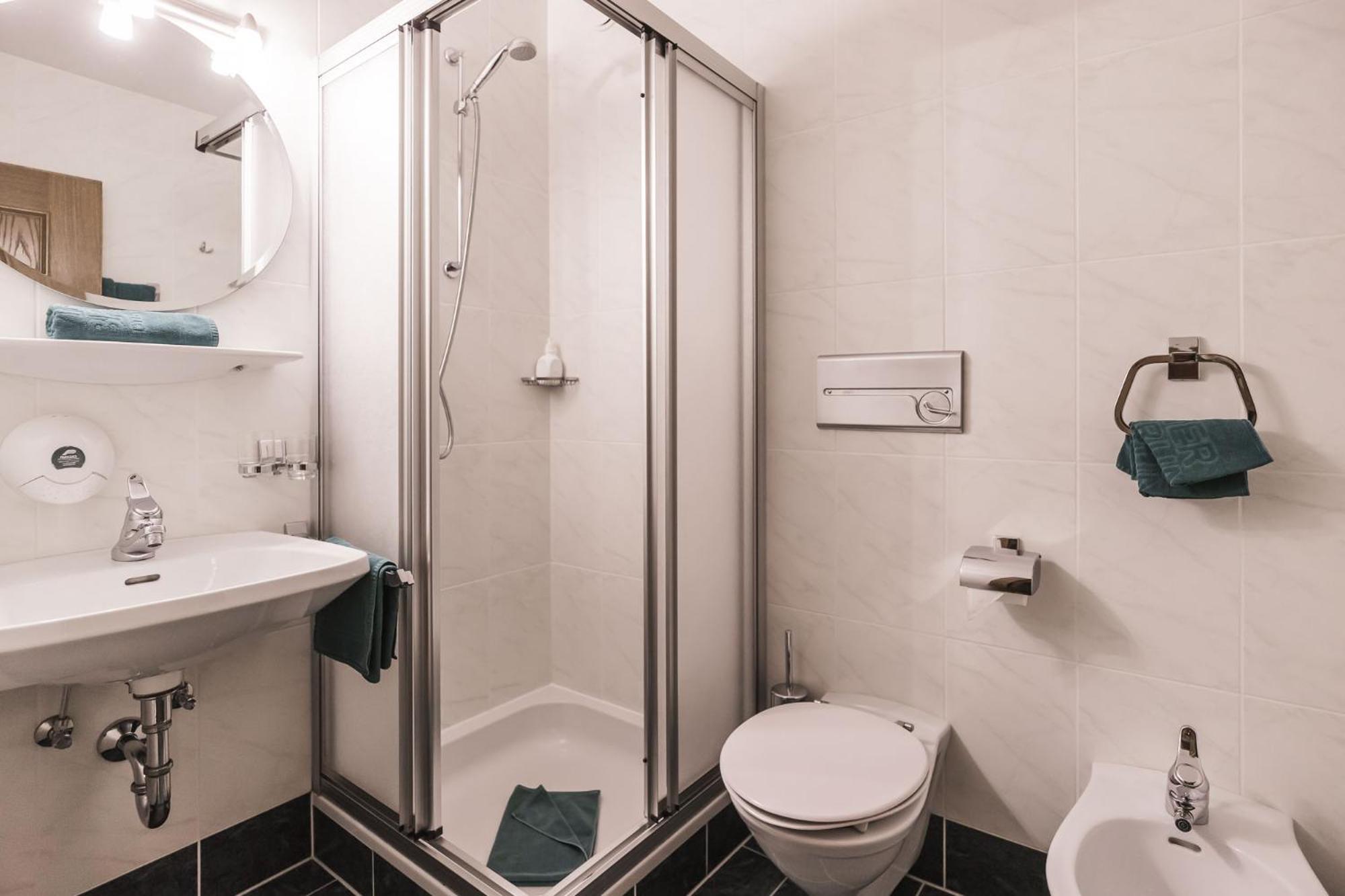Double Room - Photo 4